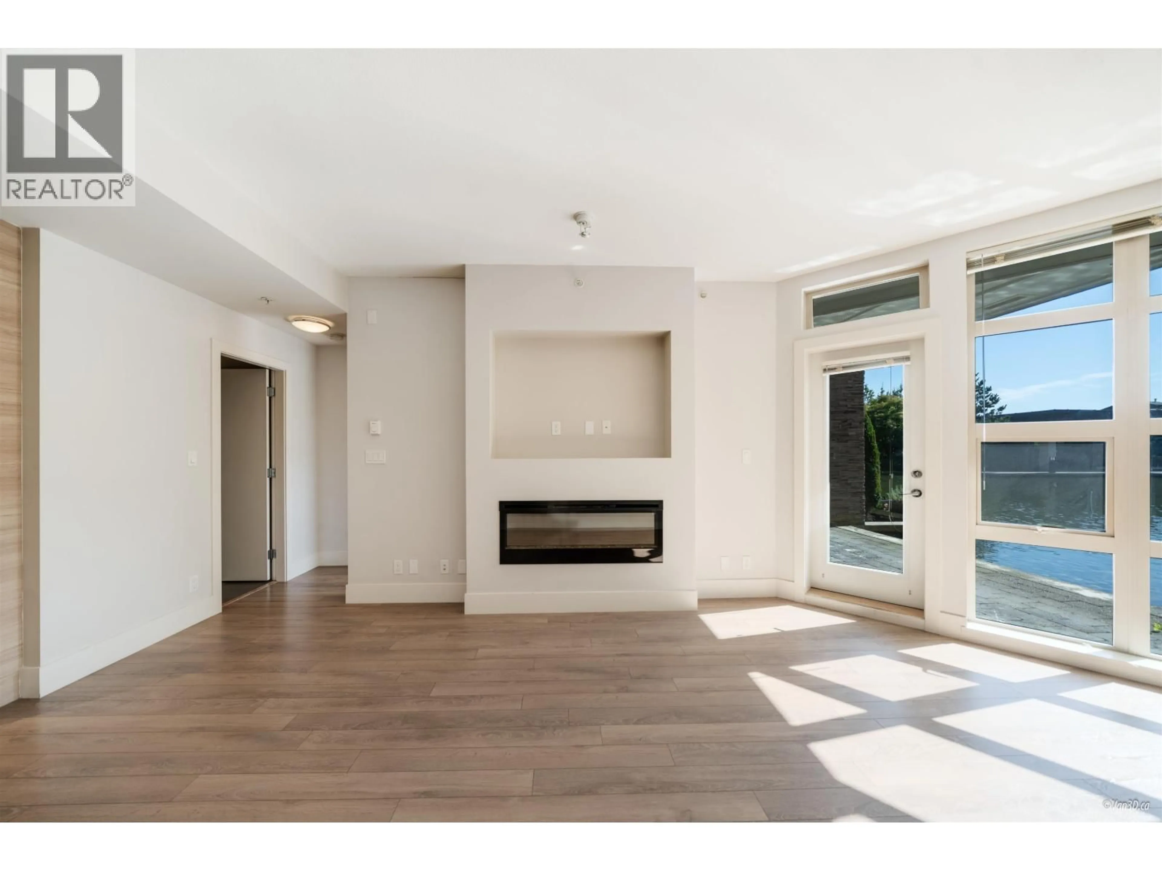 A pic of a room for 111 - 3606 ALDERCREST DRIVE, North Vancouver British Columbia V7G0A3