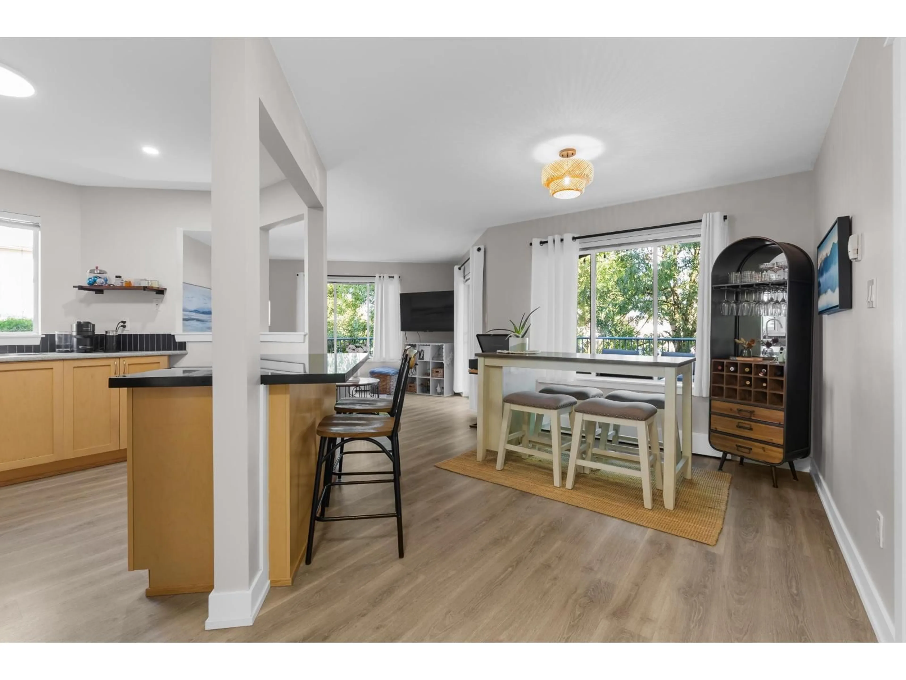 Open concept kitchen, unknown for 105 - 32725 GEORGE FERGUSON, Abbotsford British Columbia V2T5M5