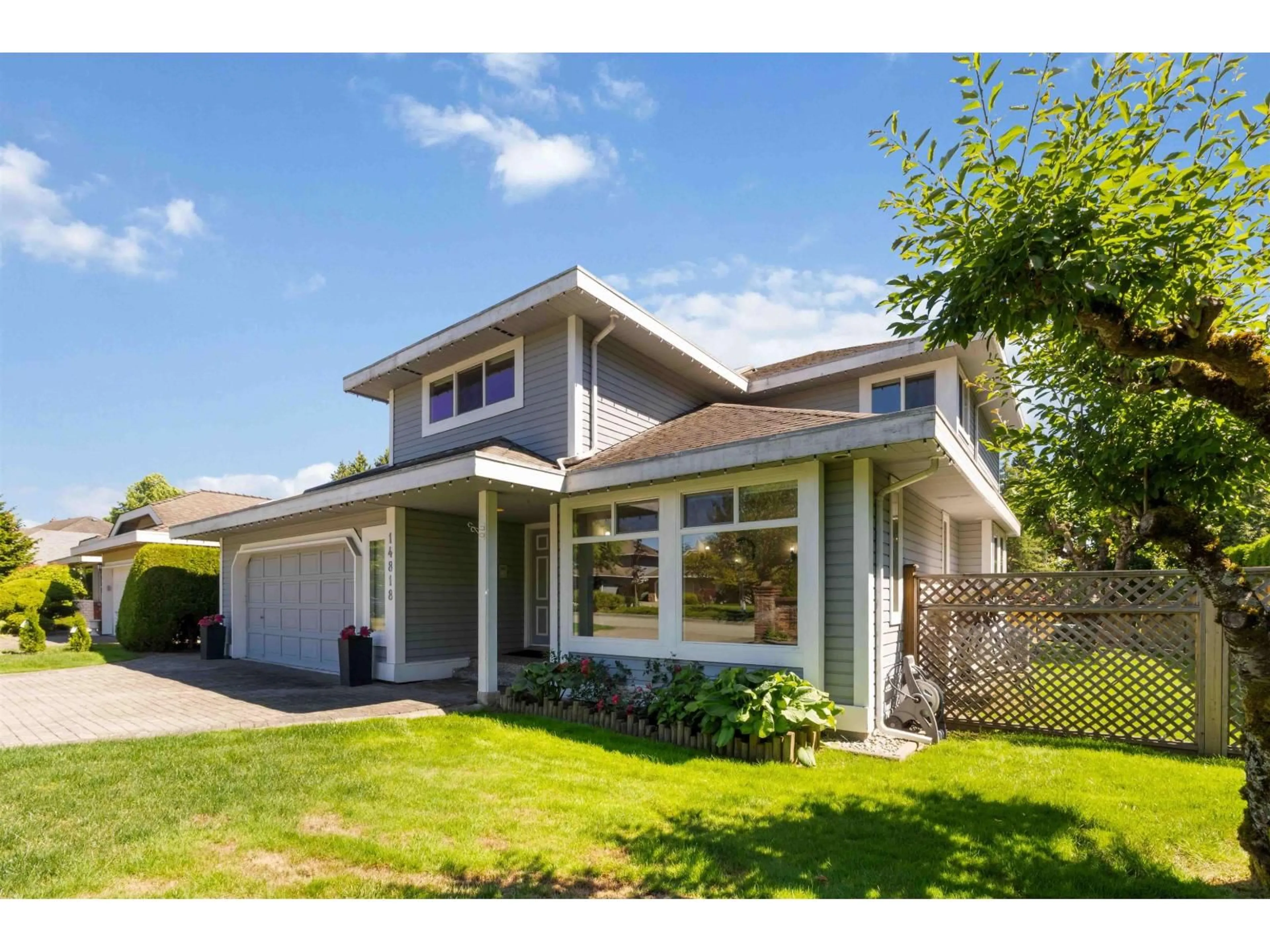 Home with vinyl exterior material, street for 14818 21A, Surrey British Columbia V4A8L6