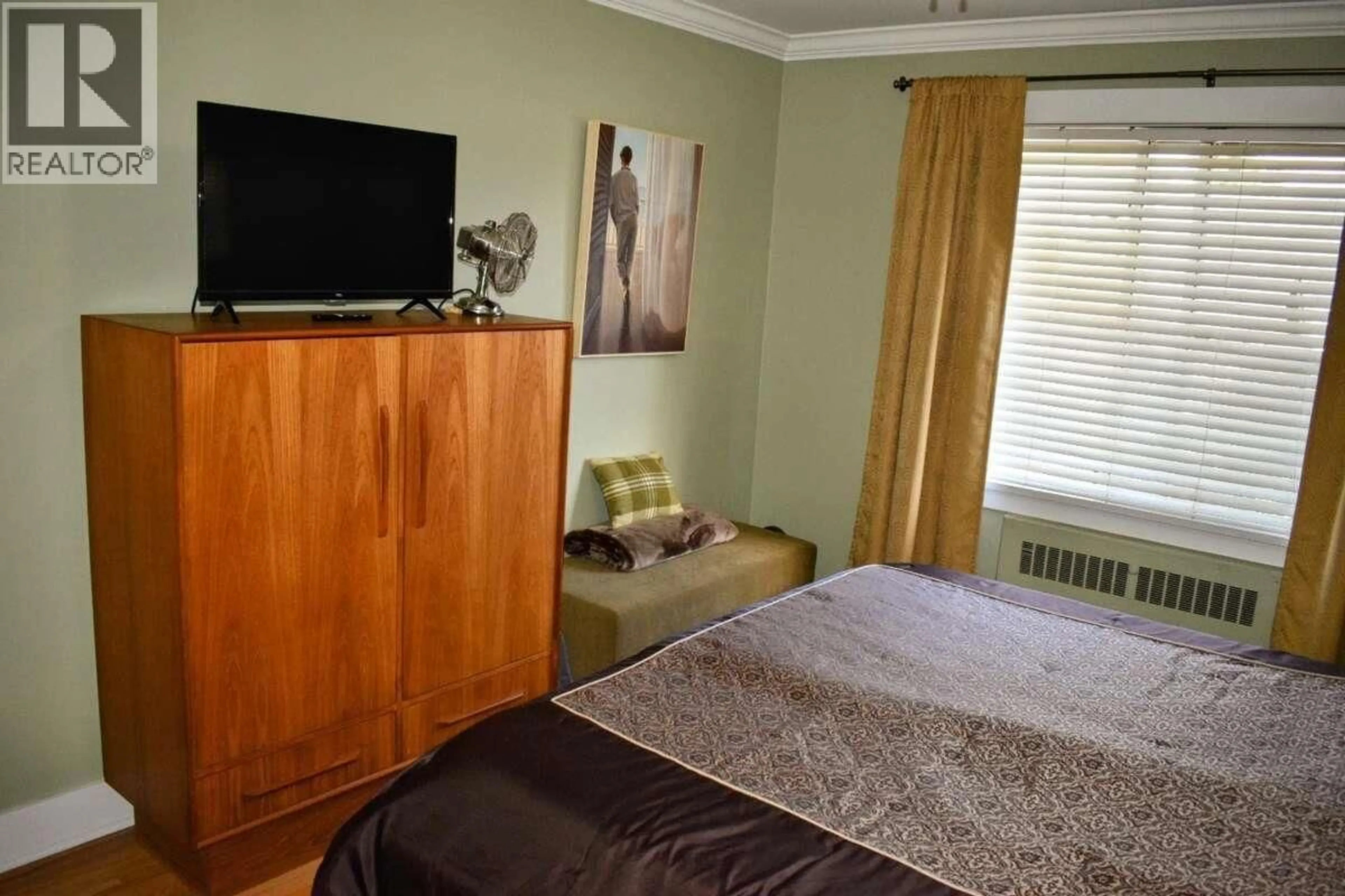 A pic of a room for 305 - 3530 CAMBIE STREET, Vancouver British Columbia V5Z2X1