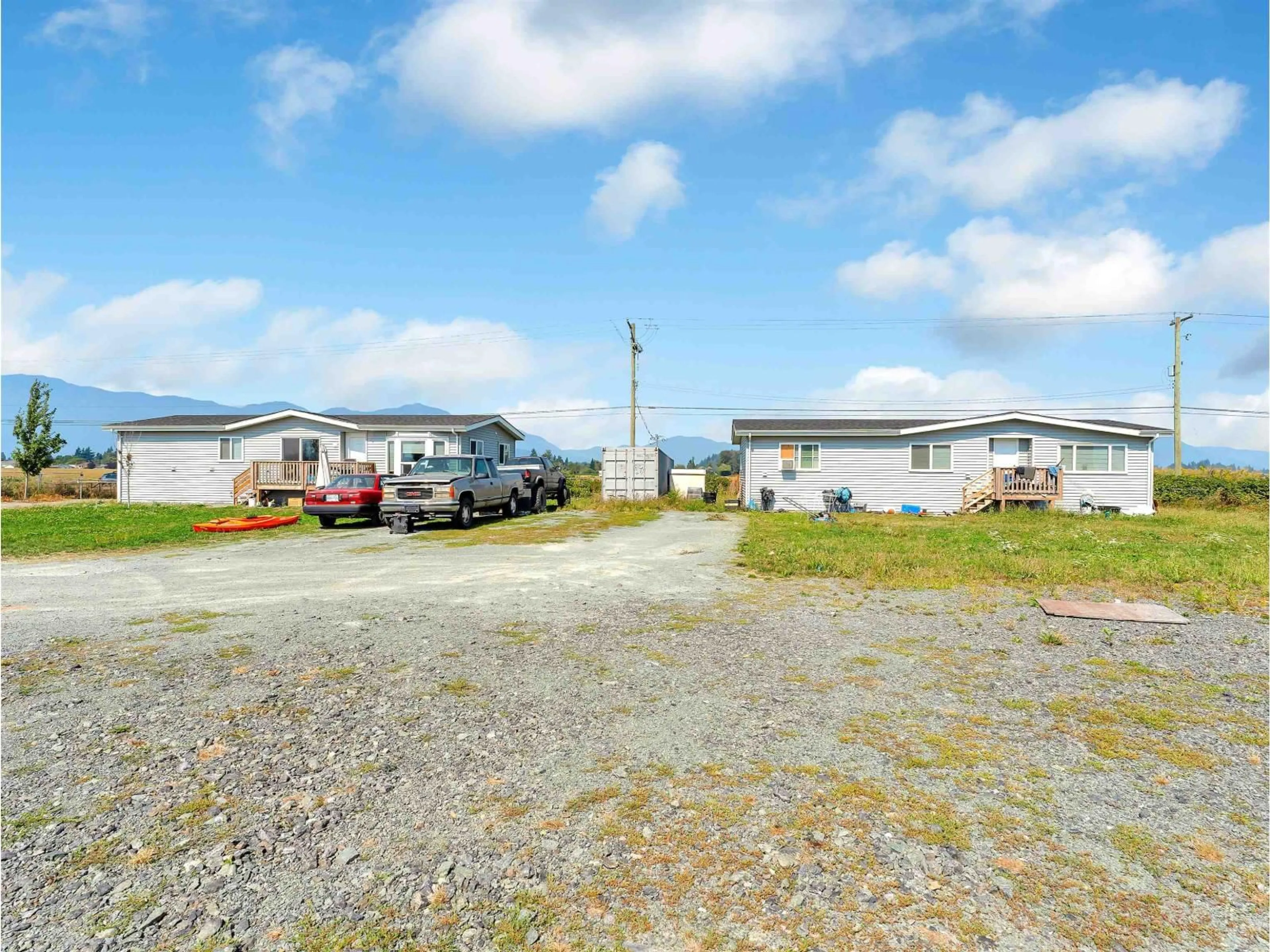 Unknown for 46950 CHILLIWACK CENTRAL ROAD, Chilliwack British Columbia V2P8C5