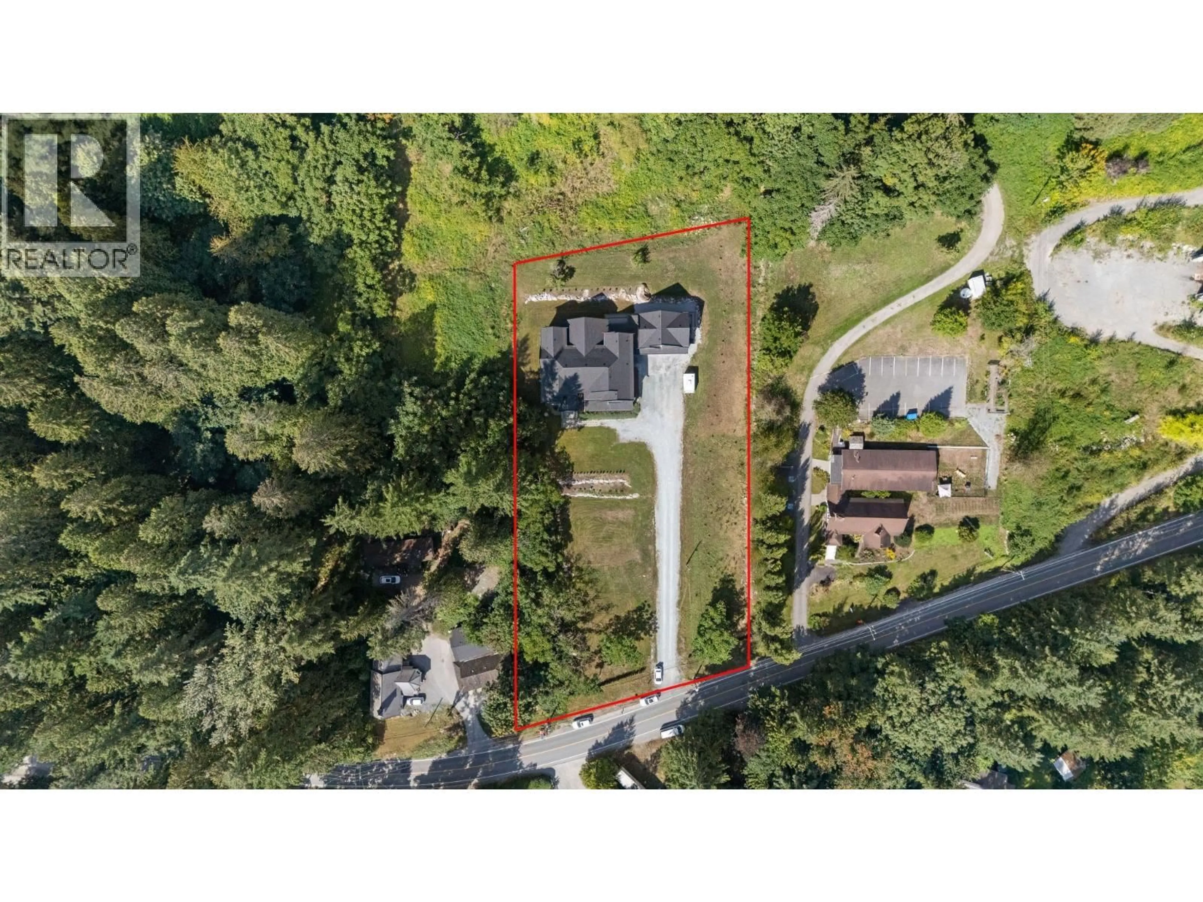 A pic from outside/outdoor area/front of a property/back of a property/a pic from drone, street for 27107 RIVER ROAD, Maple Ridge British Columbia V2W1M4