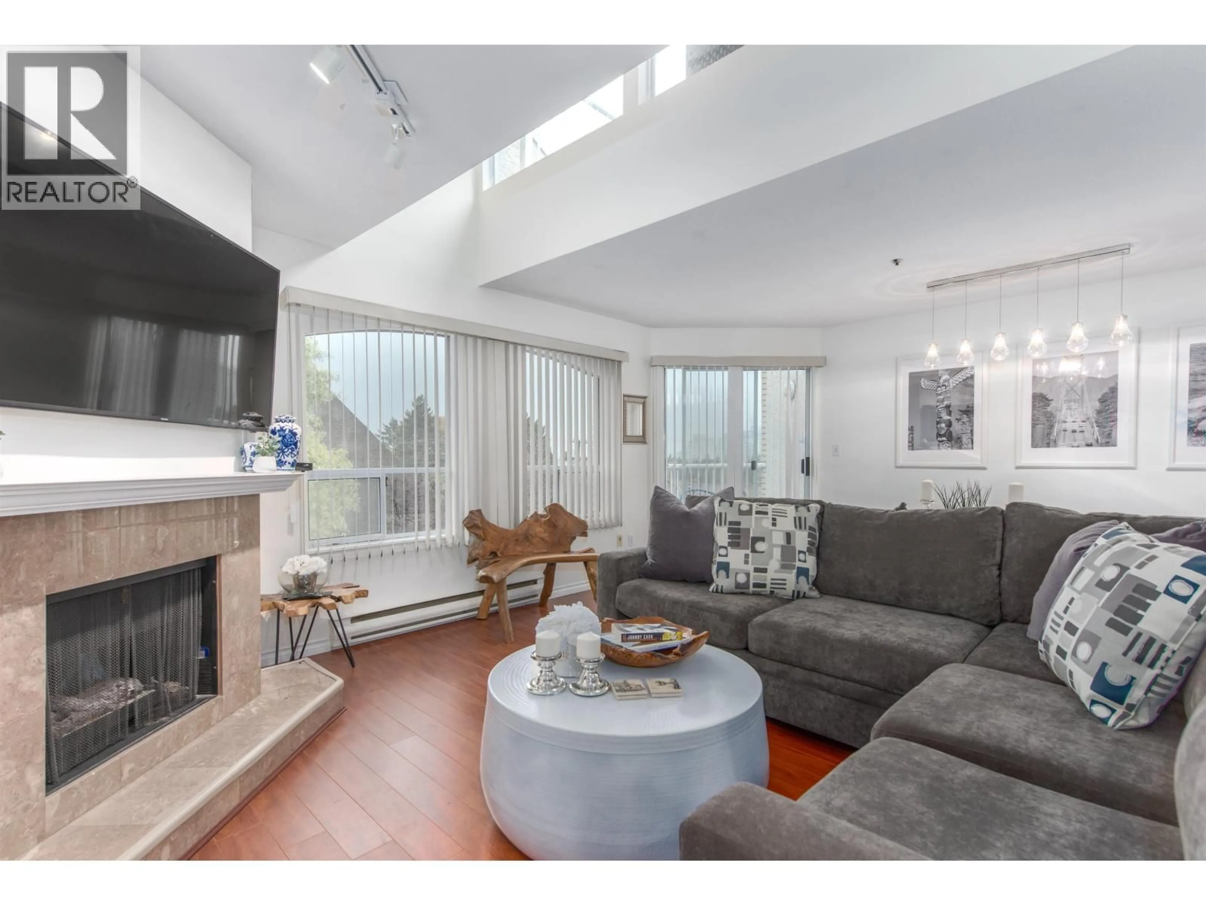 Living room with furniture, unknown for 202 - 788 WEST 8TH AVENUE, Vancouver British Columbia V5Z1E1