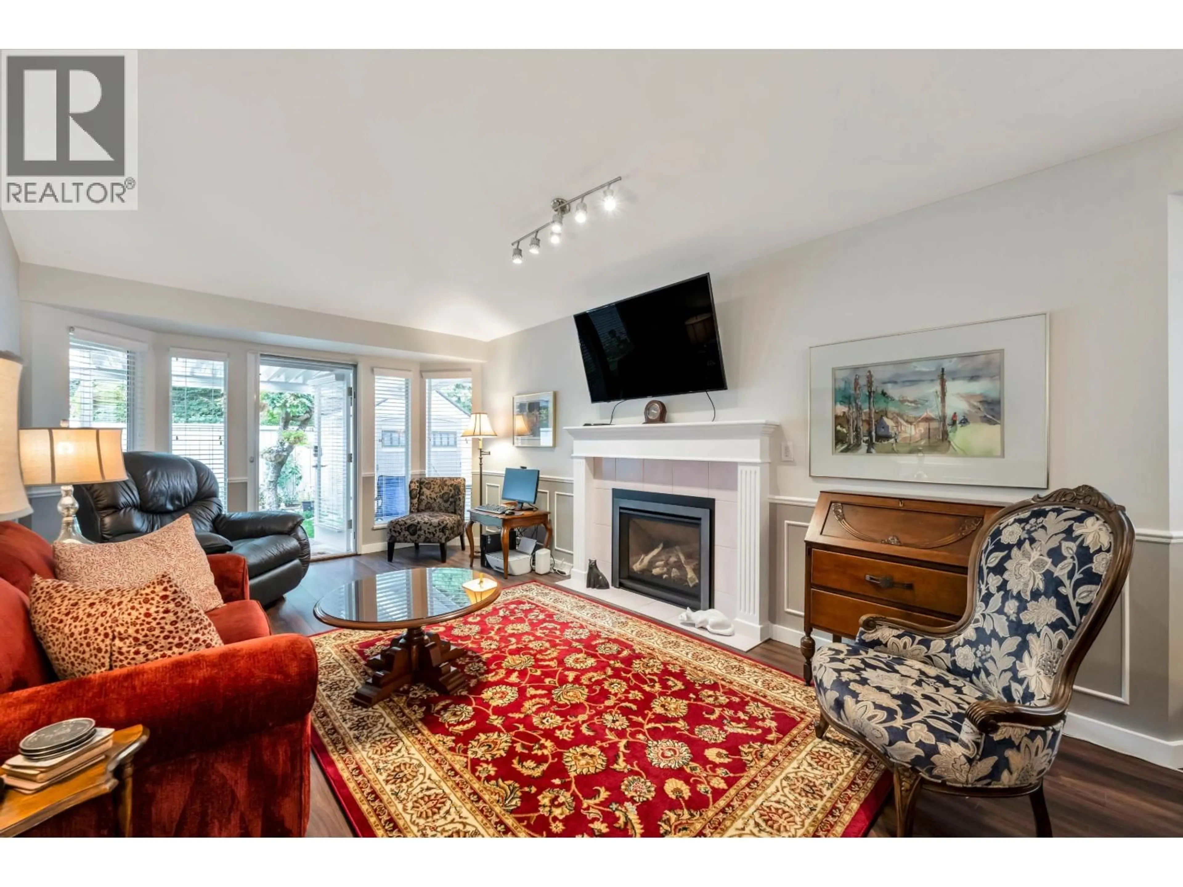 Living room with furniture, unknown for 5 - 11950 LAITY STREET, Maple Ridge British Columbia V2X5A6