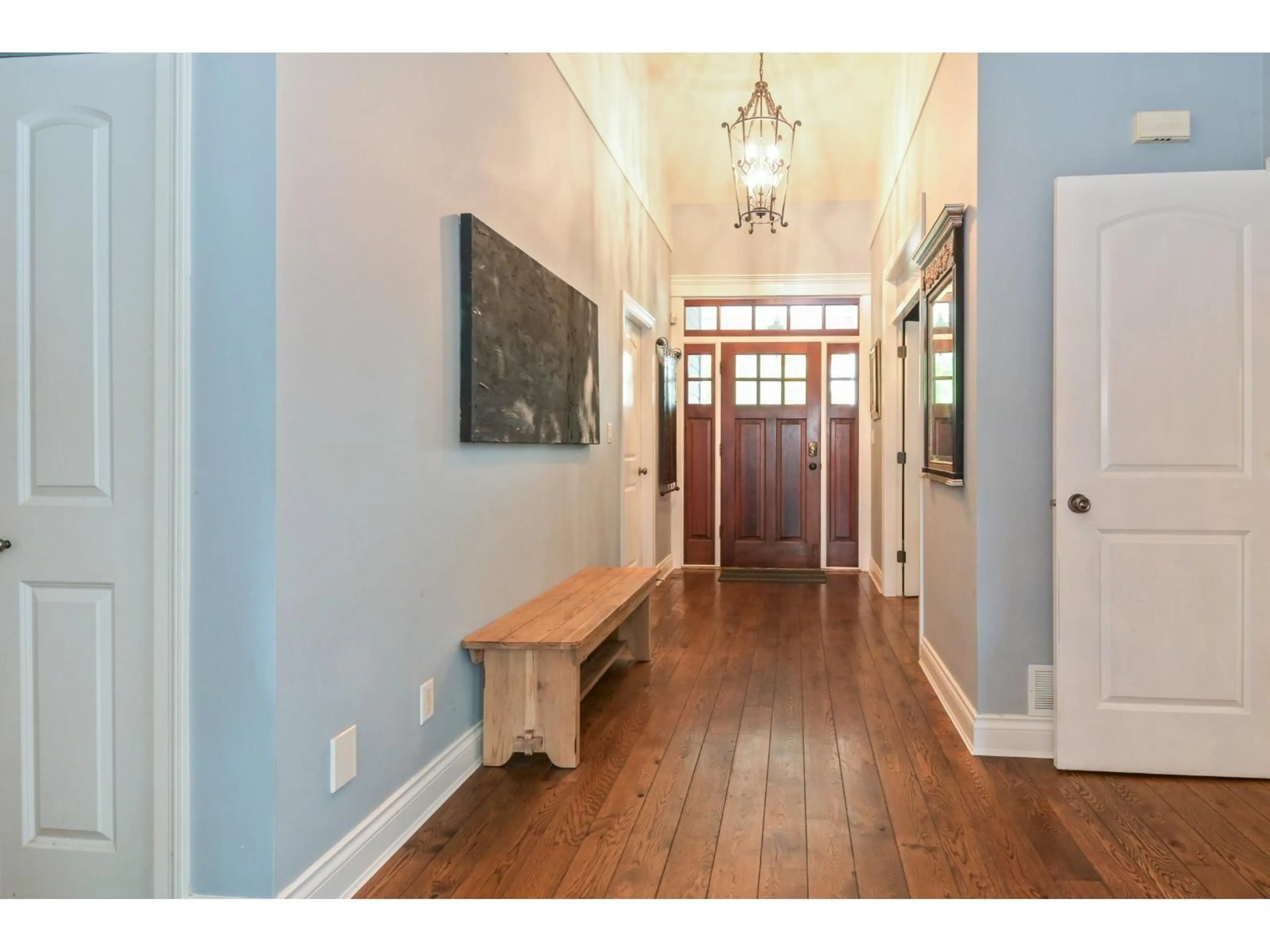 Indoor entryway for 19089 68B, Surrey British Columbia V4N5P5