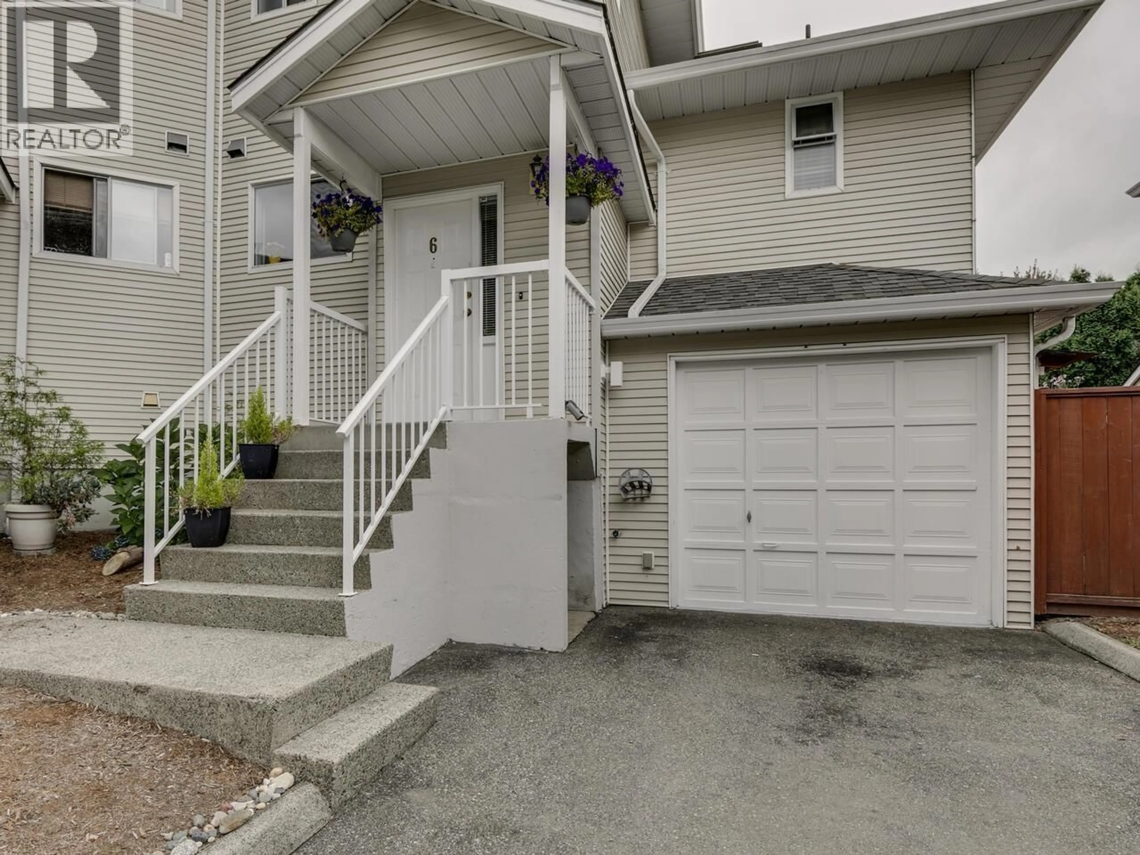 Indoor garage for 6 - 19240 119 AVENUE, Pitt Meadows British Columbia V3Y2E8