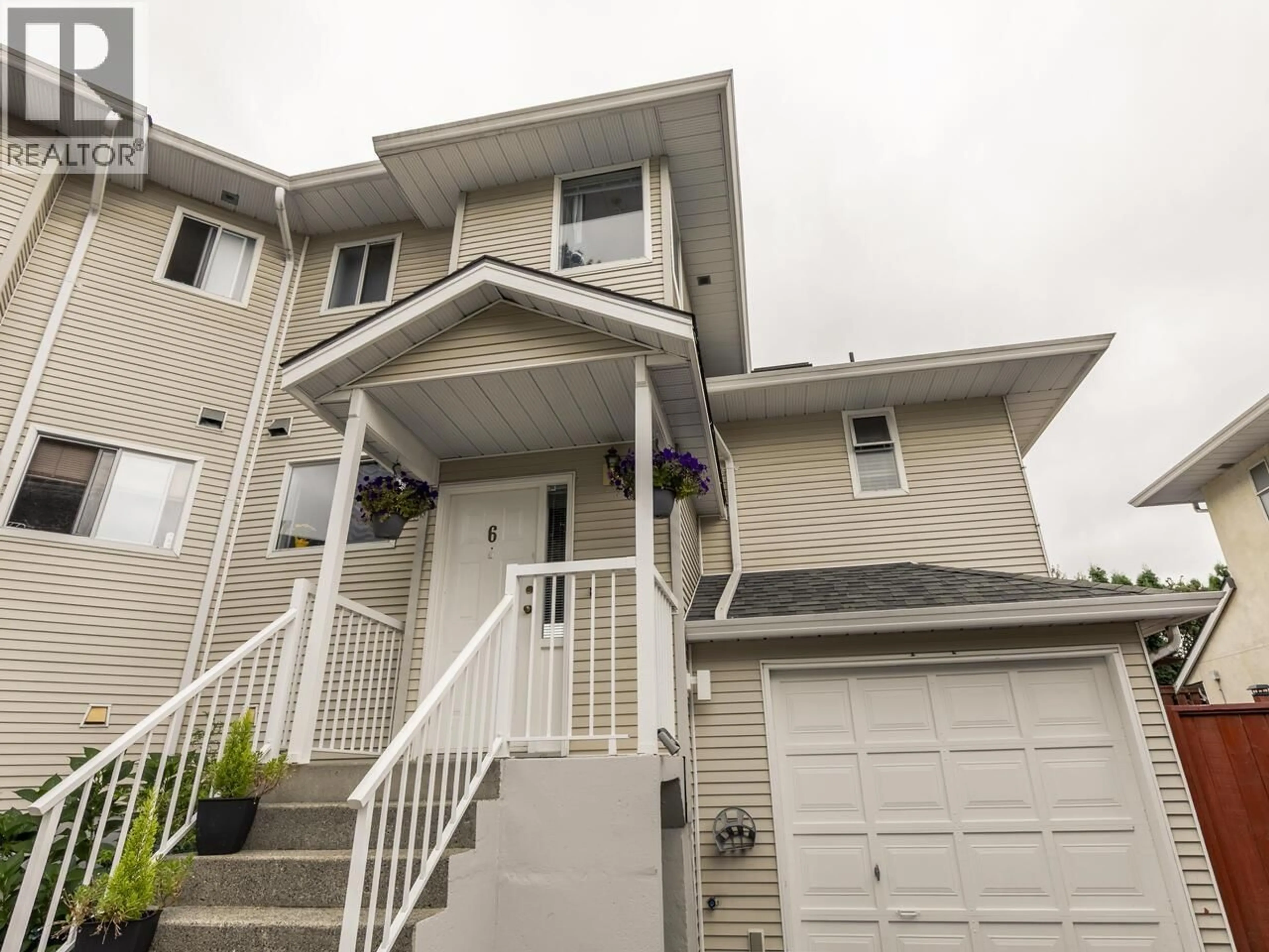 Home with vinyl exterior material, street for 6 - 19240 119 AVENUE, Pitt Meadows British Columbia V3Y2E8