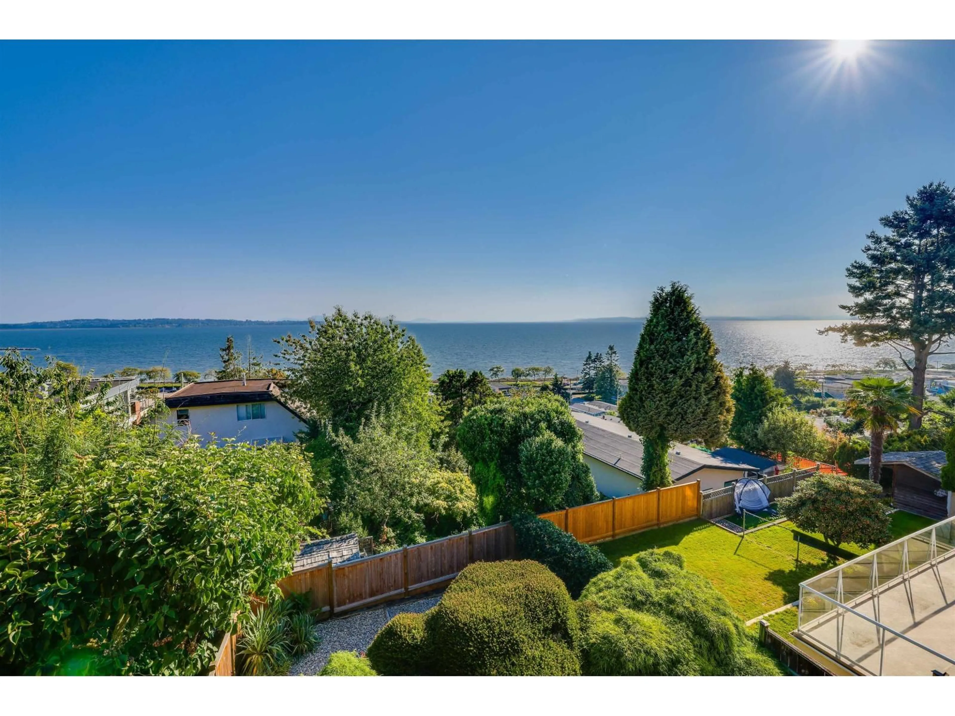 A pic from outside/outdoor area/front of a property/back of a property/a pic from drone, water/lake/river/ocean view for 14760 UPPER ROPER, White Rock British Columbia V4B2C9