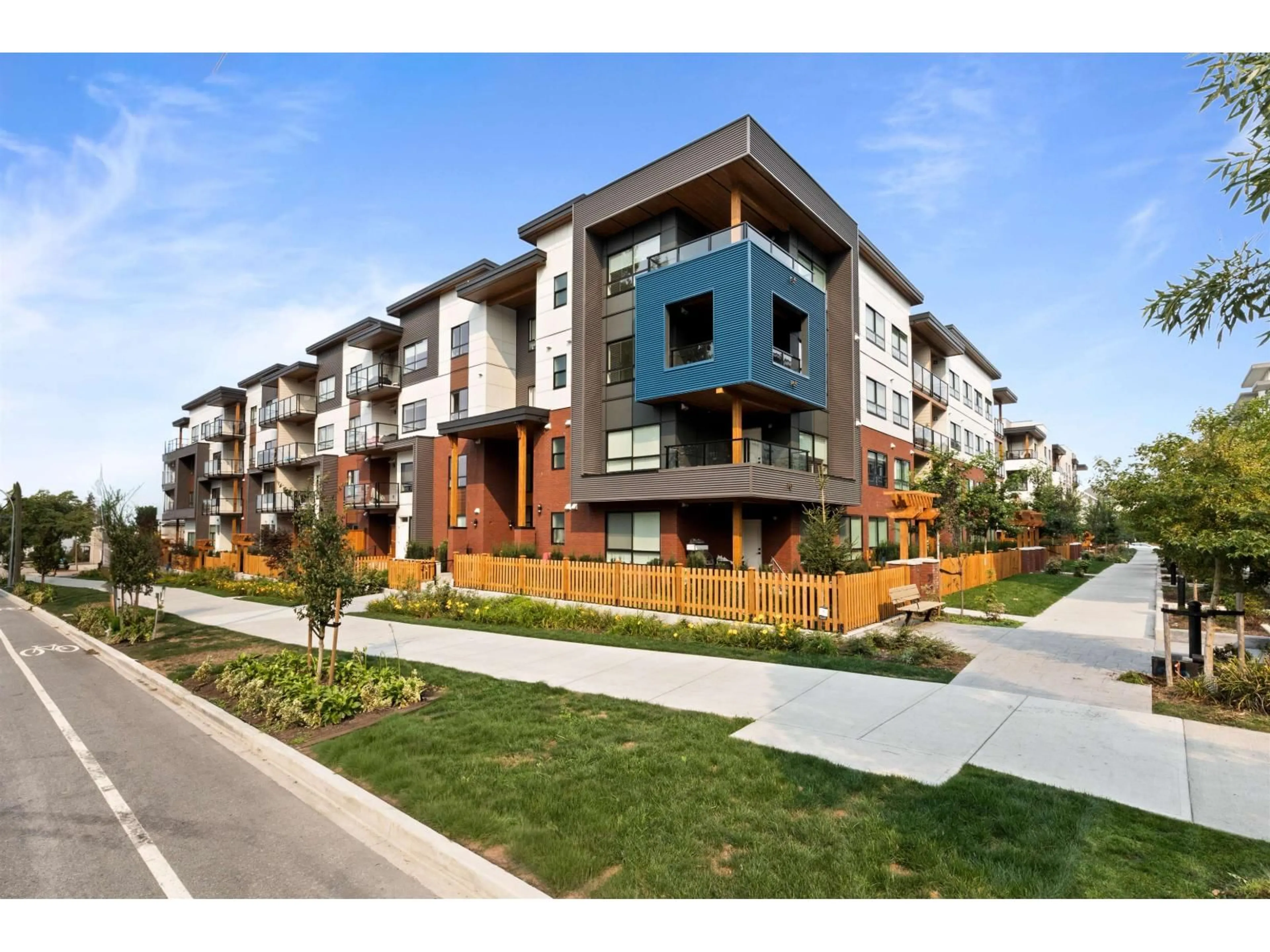 Unknown for 311 - 20286 72B, Langley British Columbia V2Y1T2