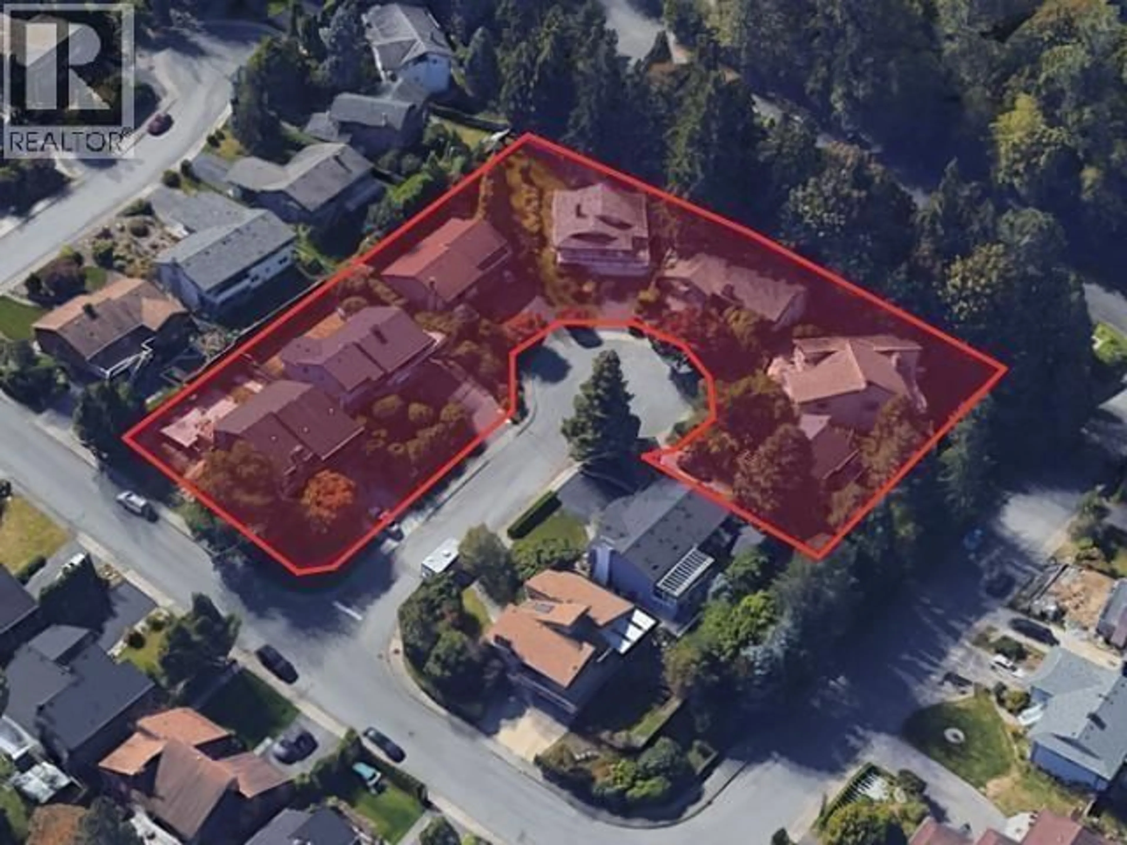 A pic from outside/outdoor area/front of a property/back of a property/a pic from drone, street for 3212 SAIL PLACE, Coquitlam British Columbia V3C4M3