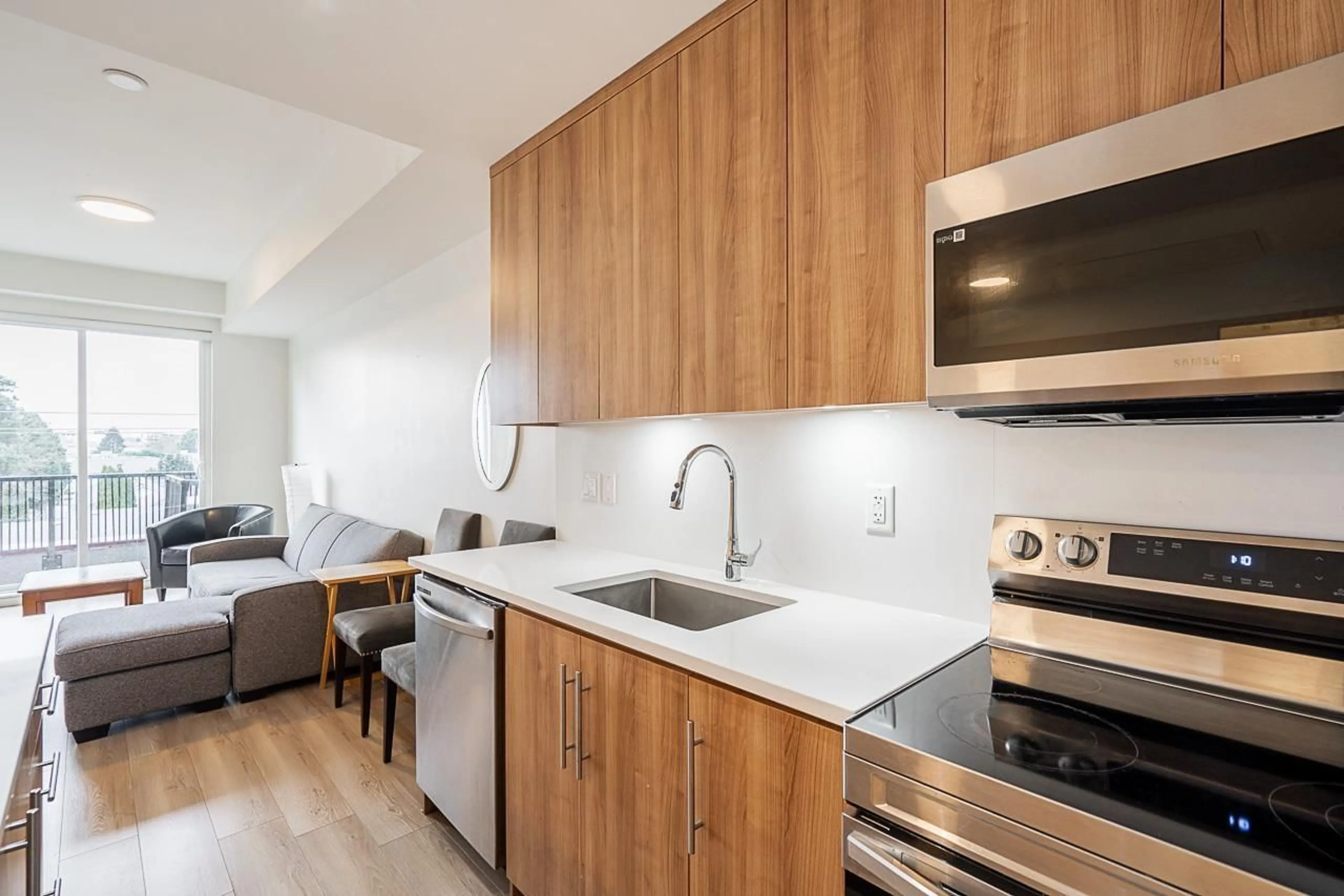 Standard kitchen, wood/laminate floor for 404 - 5420 208, Langley British Columbia V3A2J9