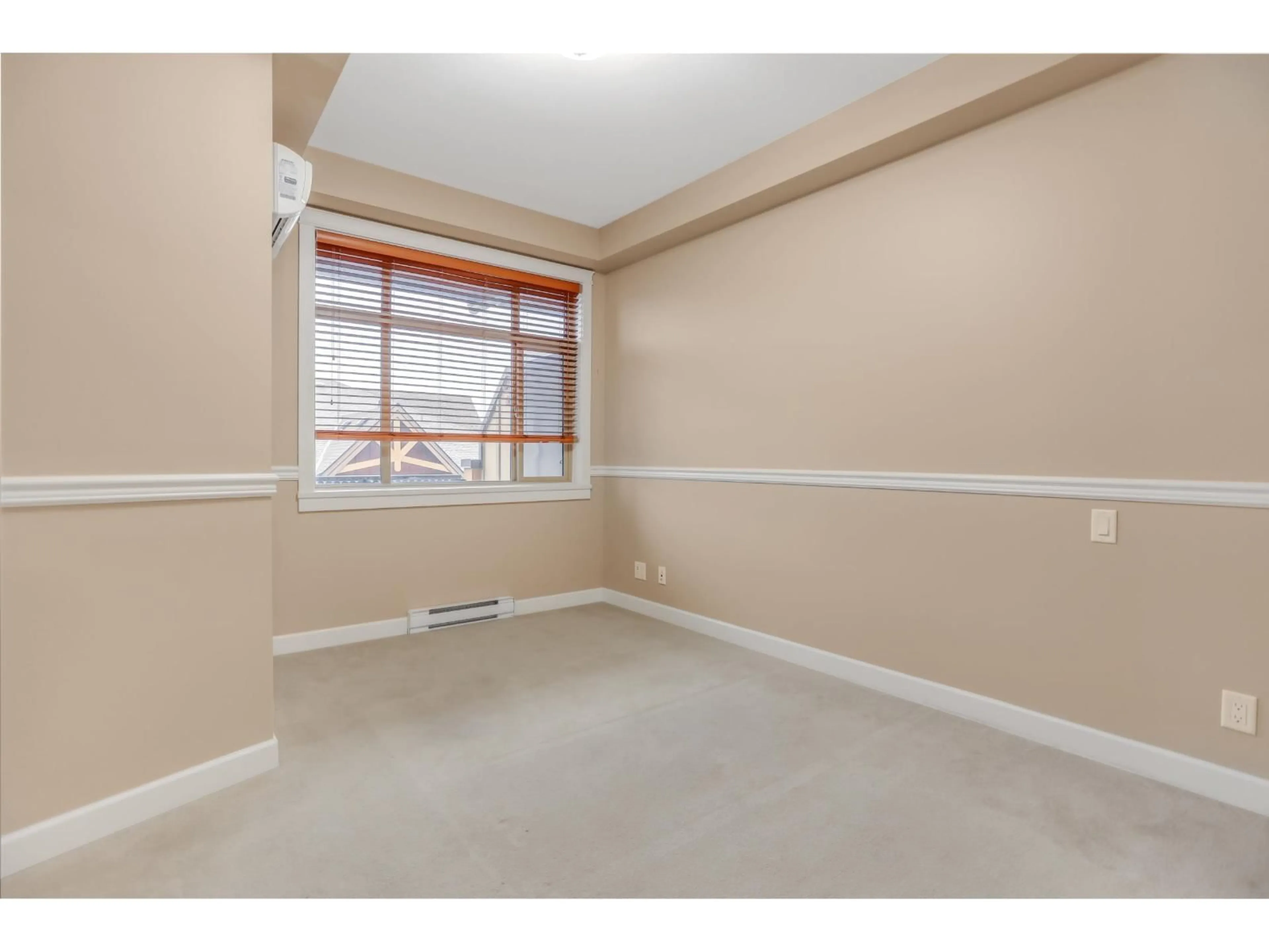 A pic of a room for 561 - 8258 207A, Langley British Columbia V2Y0N4