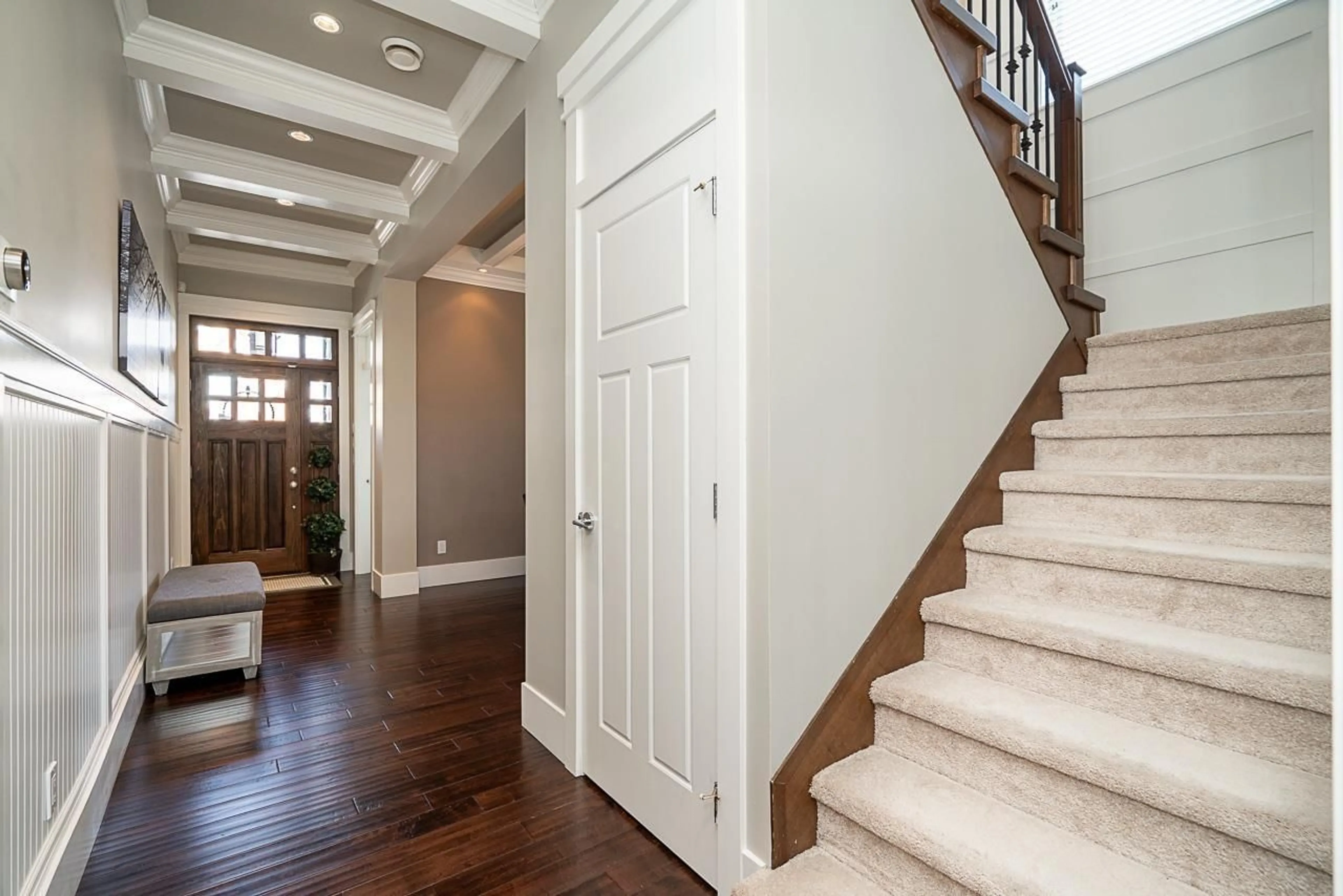 Indoor entryway for 21168 80B, Langley British Columbia V2Y0K3