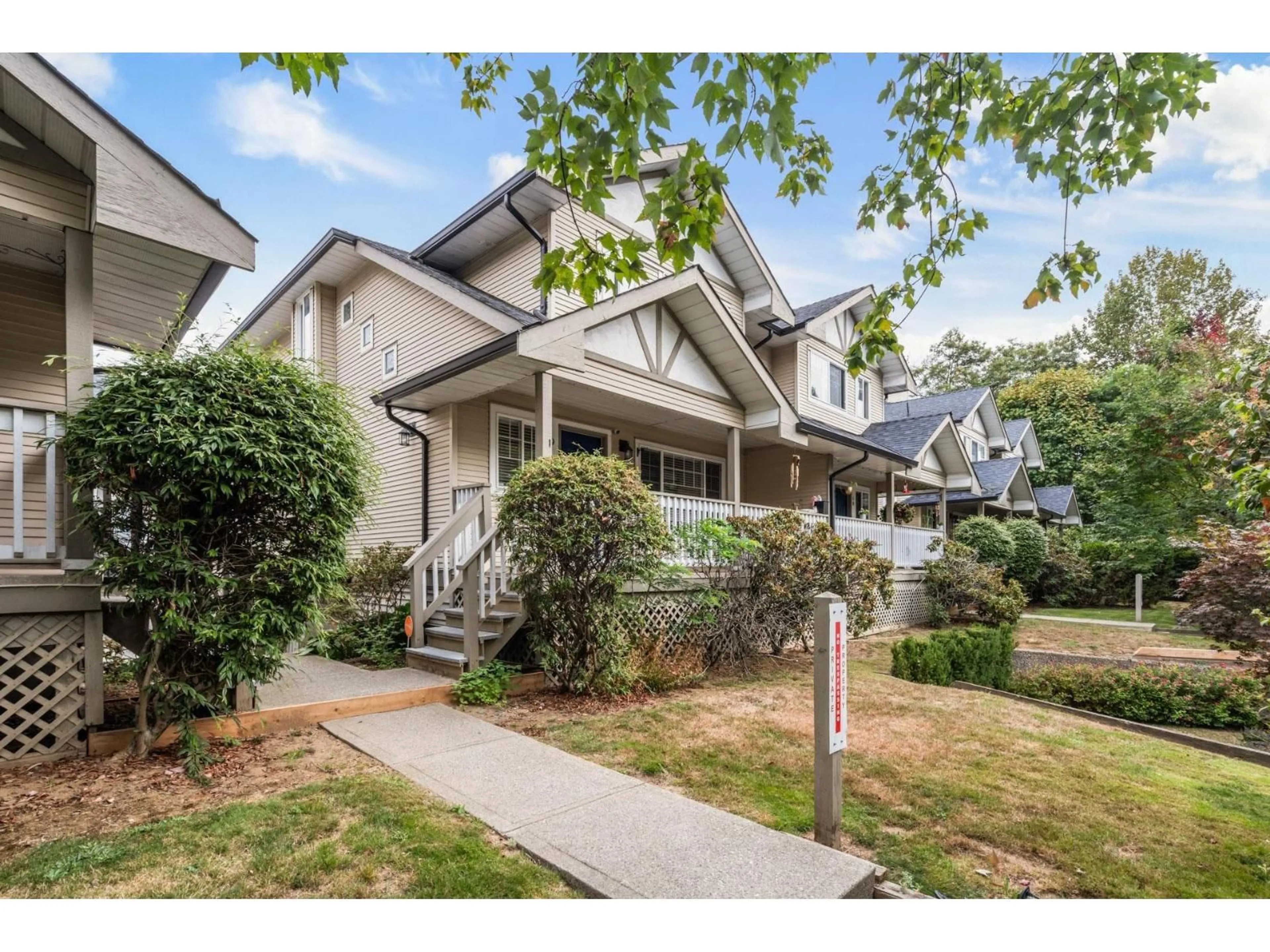 Home with vinyl exterior material, street for 9 - 7640 BLOTT, Mission British Columbia V2V3K3