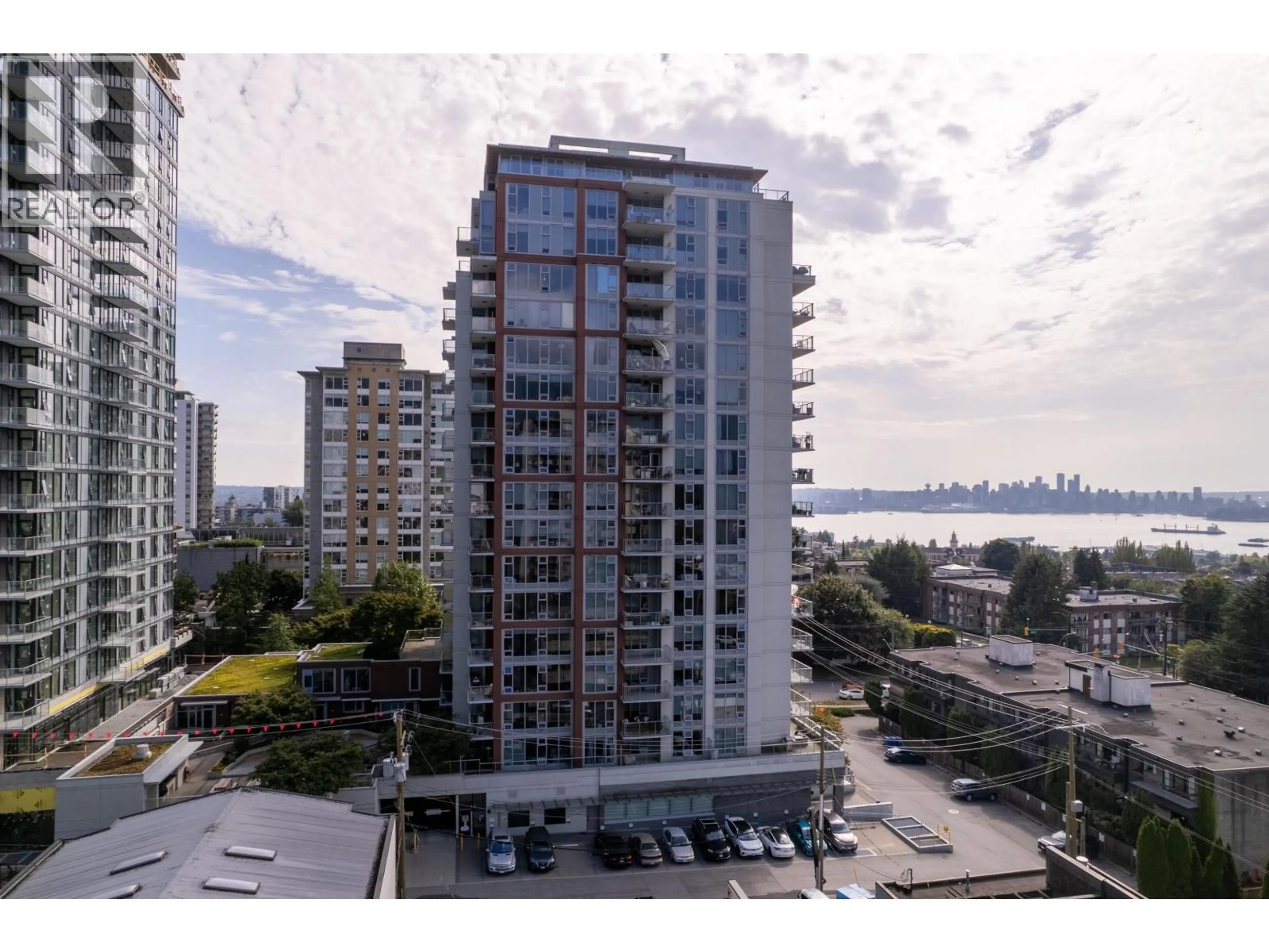 A pic from outside/outdoor area/front of a property/back of a property/a pic from drone, city buildings view from balcony for 1401 - 150 15TH STREET, North Vancouver British Columbia V7M0C4