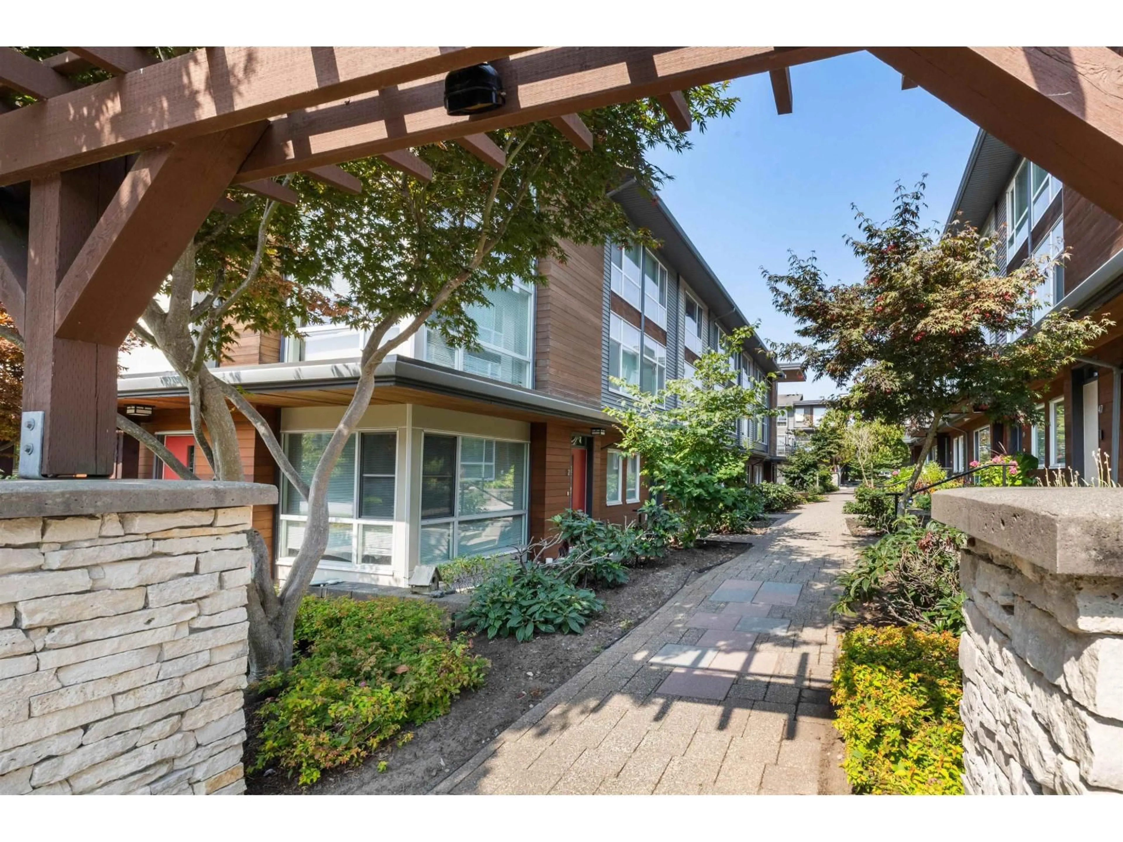 Patio, street for 6 - 16223 23A, Surrey British Columbia V3Z6P4