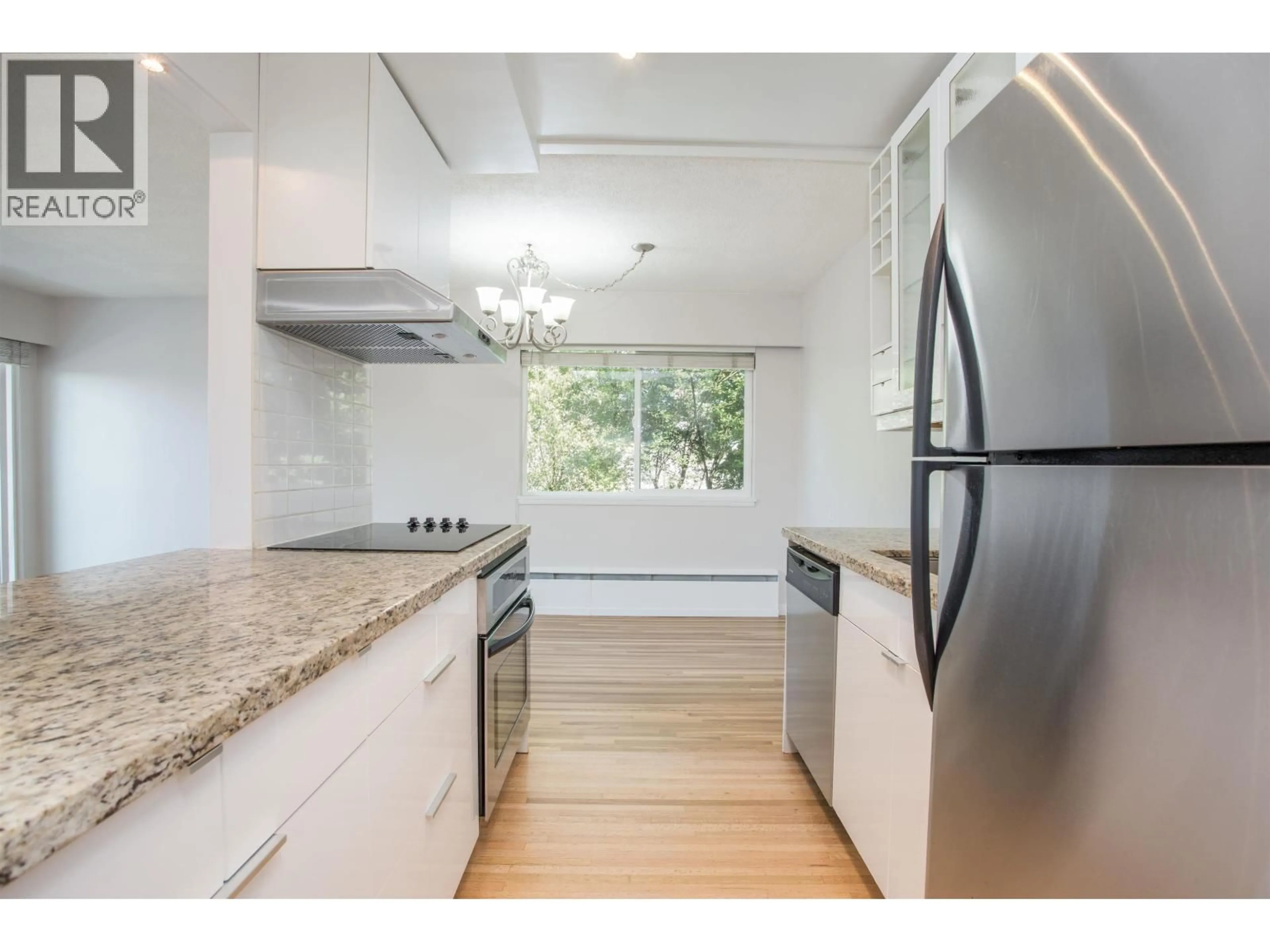 Unknown for 11 - 1450 CHESTERFIELD AVENUE, North Vancouver British Columbia V7M2N4