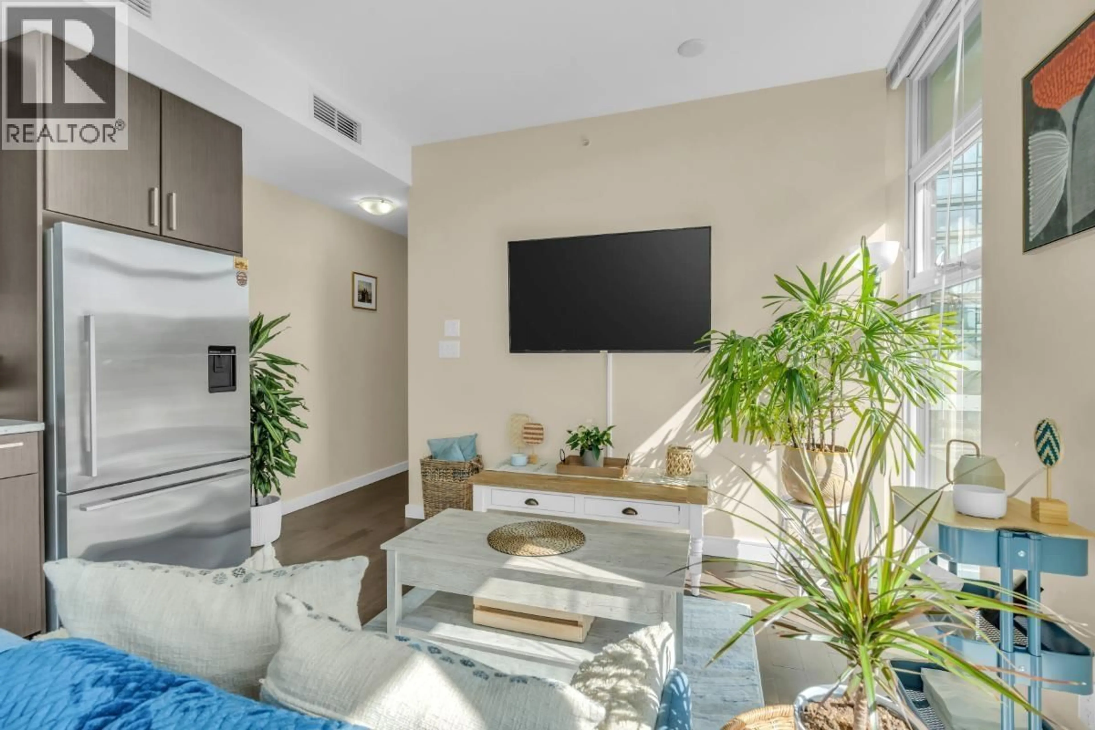 Home theater for 504 - 38 1ST AVENUE, Vancouver British Columbia V5Y0K3