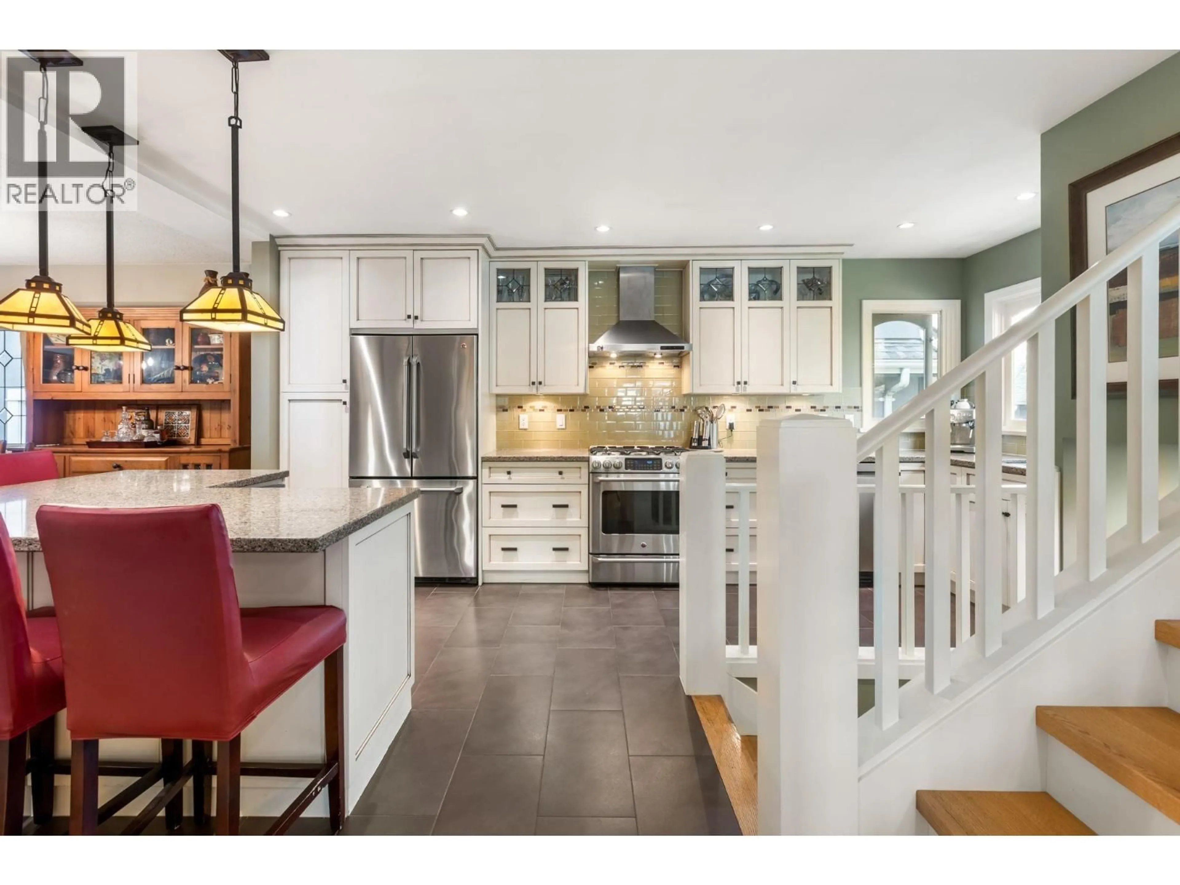 Open concept kitchen, ceramic/tile floor for 2857 35TH AVENUE, Vancouver British Columbia V6N2M3