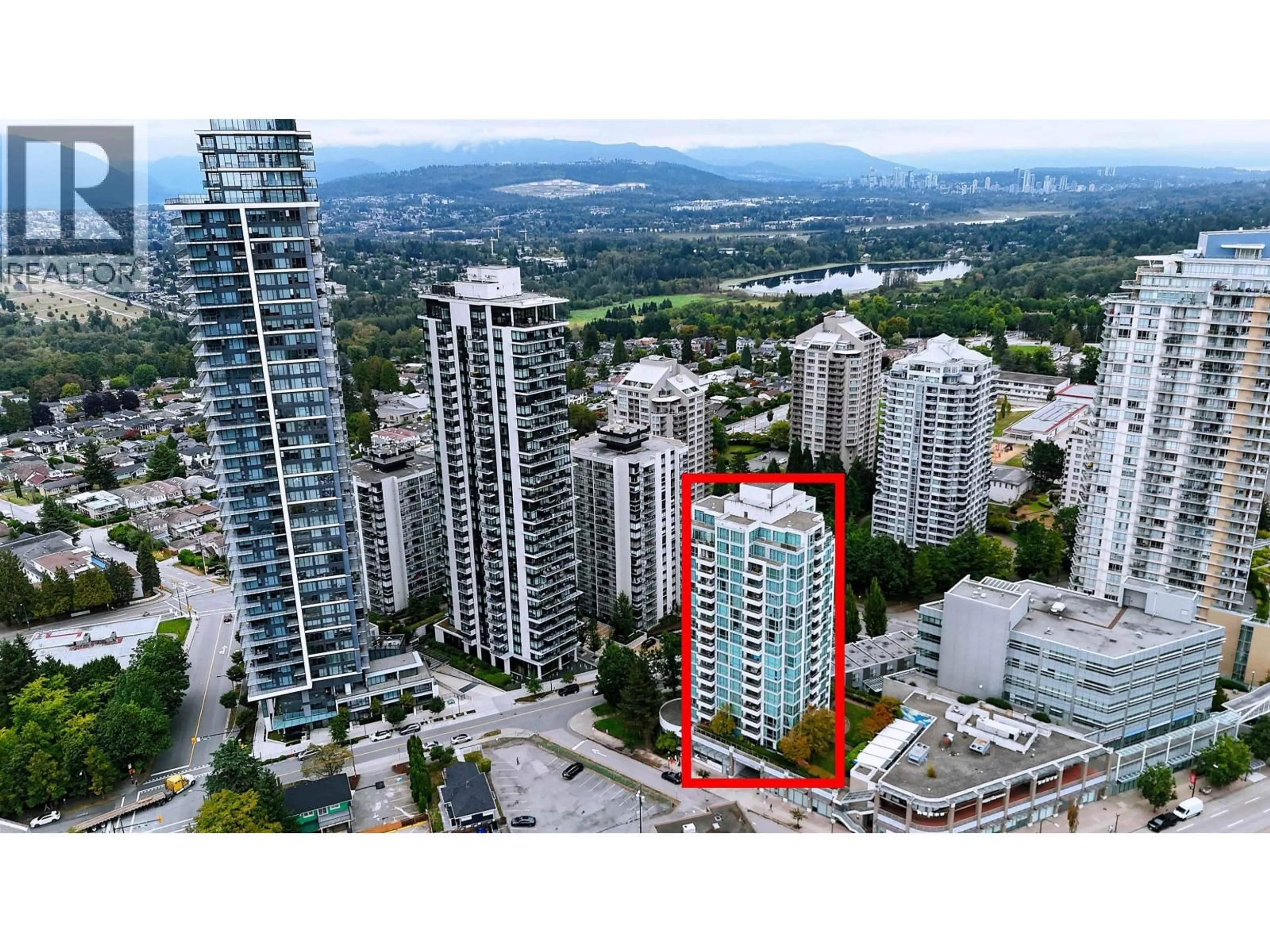 A pic from outside/outdoor area/front of a property/back of a property/a pic from drone, city buildings view from balcony for 1503 - 4788 HAZEL STREET, Burnaby British Columbia V5H4V9