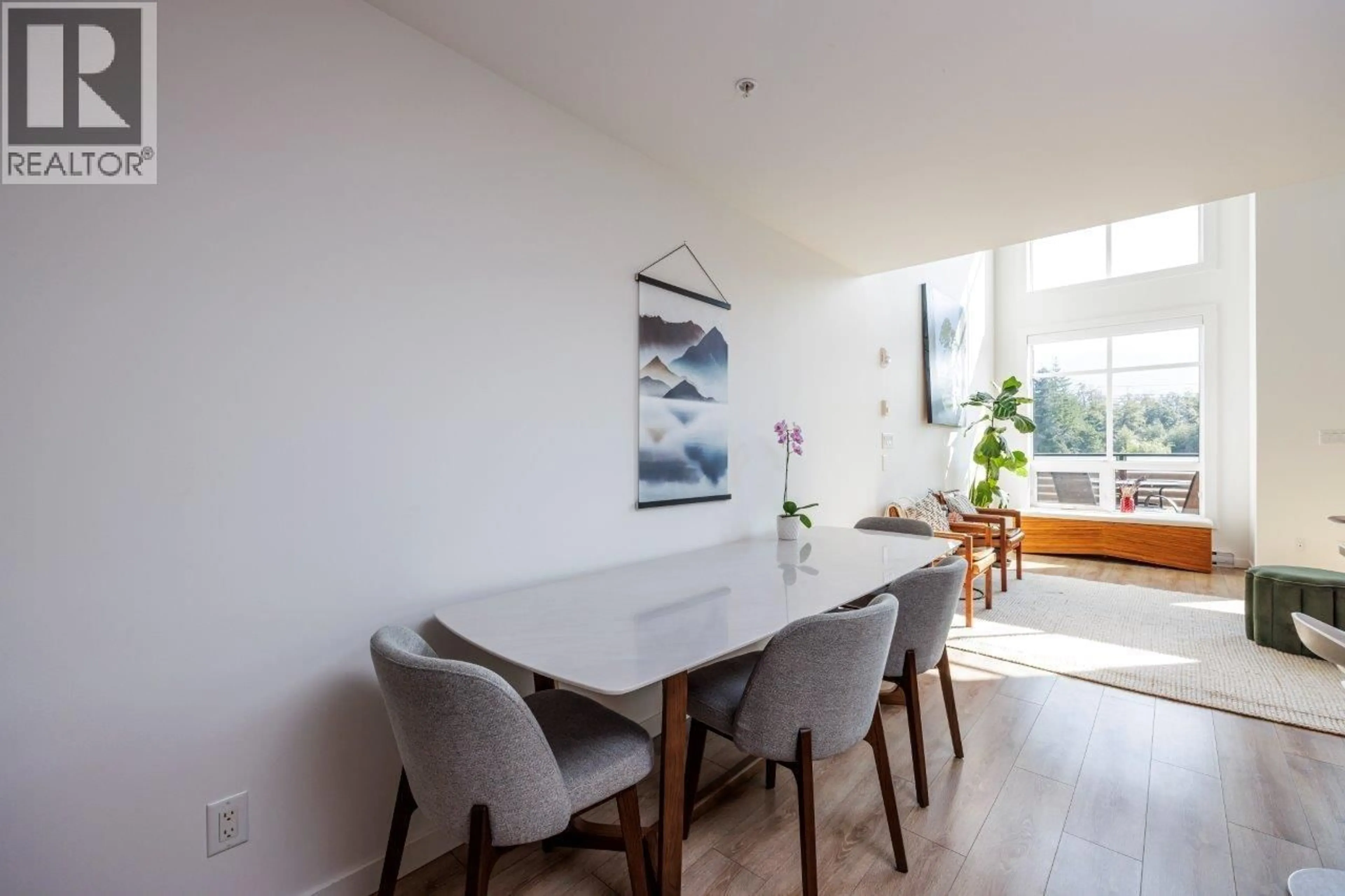 Dining room, unknown for 205 - 39769 GOVERNMENT ROAD, Squamish British Columbia V8B0Z1