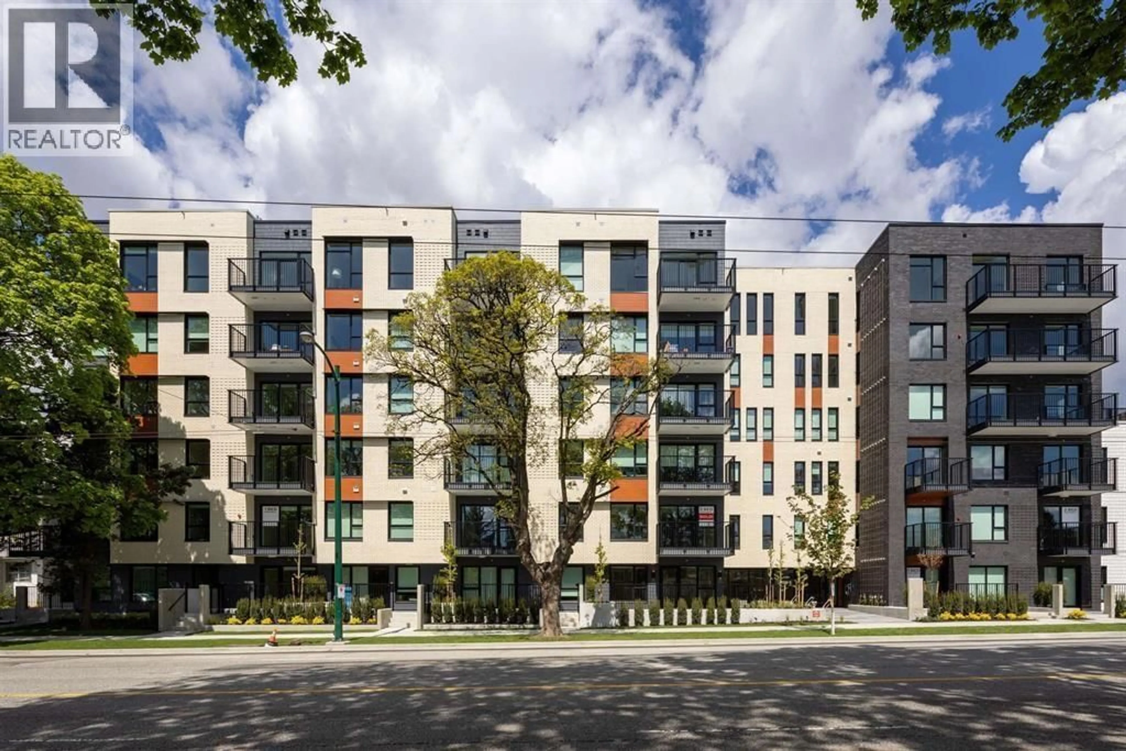 A pic from outside/outdoor area/front of a property/back of a property/a pic from drone, building for 401 - 2235 BROADWAY, Vancouver British Columbia V5N0J5