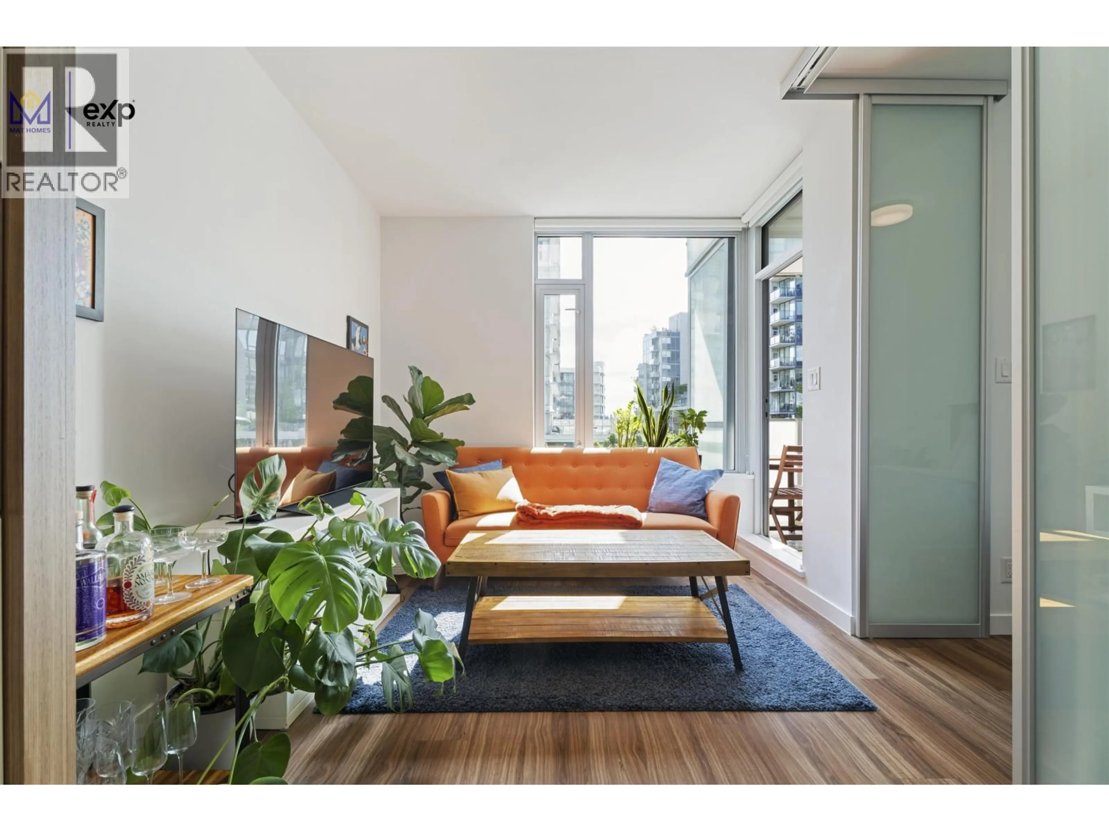 Living room with furniture, unknown for 406 - 1661 QUEBEC STREET, Vancouver British Columbia V6A0H2