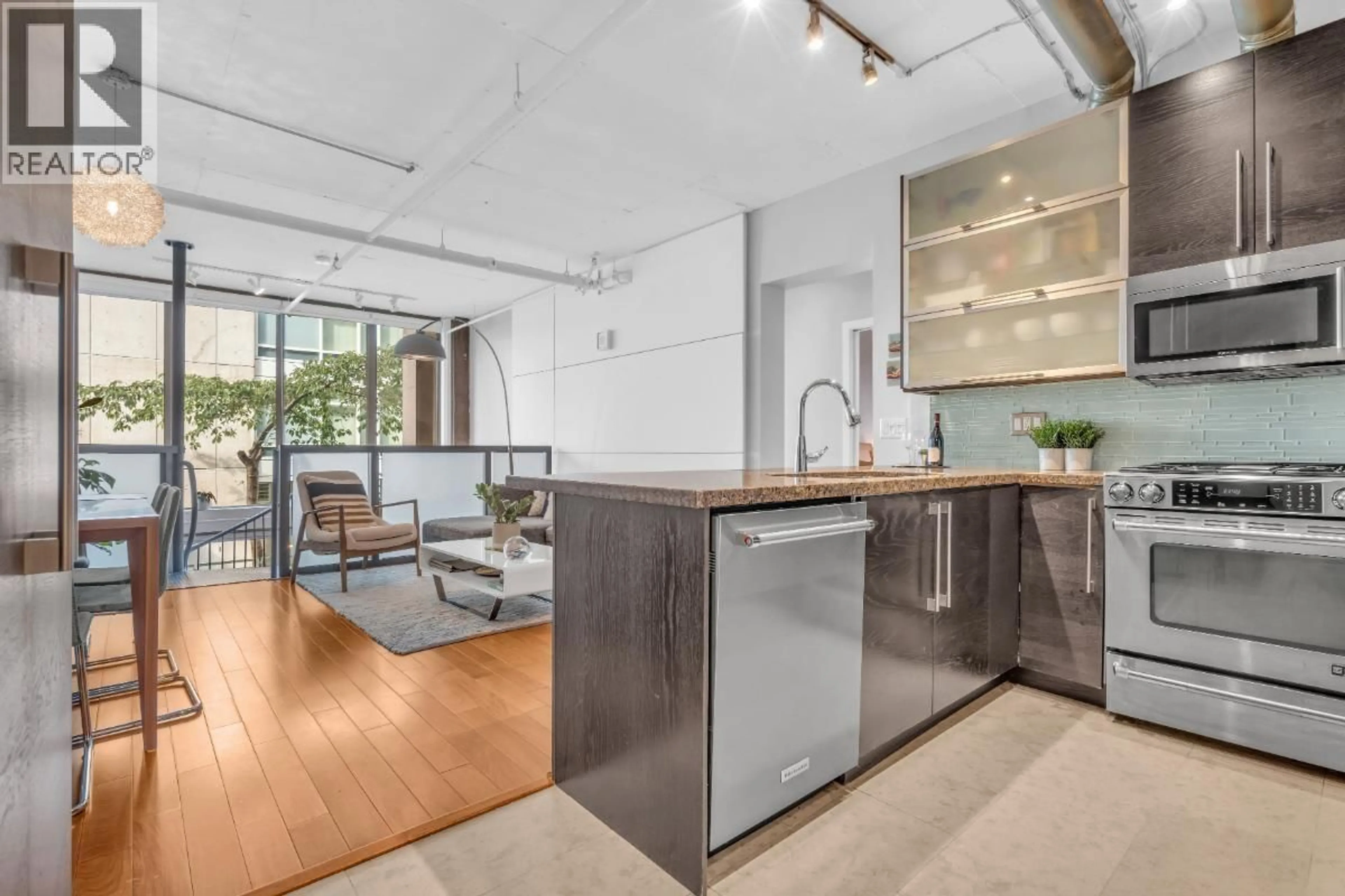 Open concept kitchen, unknown for 211&212 - 1529 6TH AVENUE, Vancouver British Columbia V6J1R1