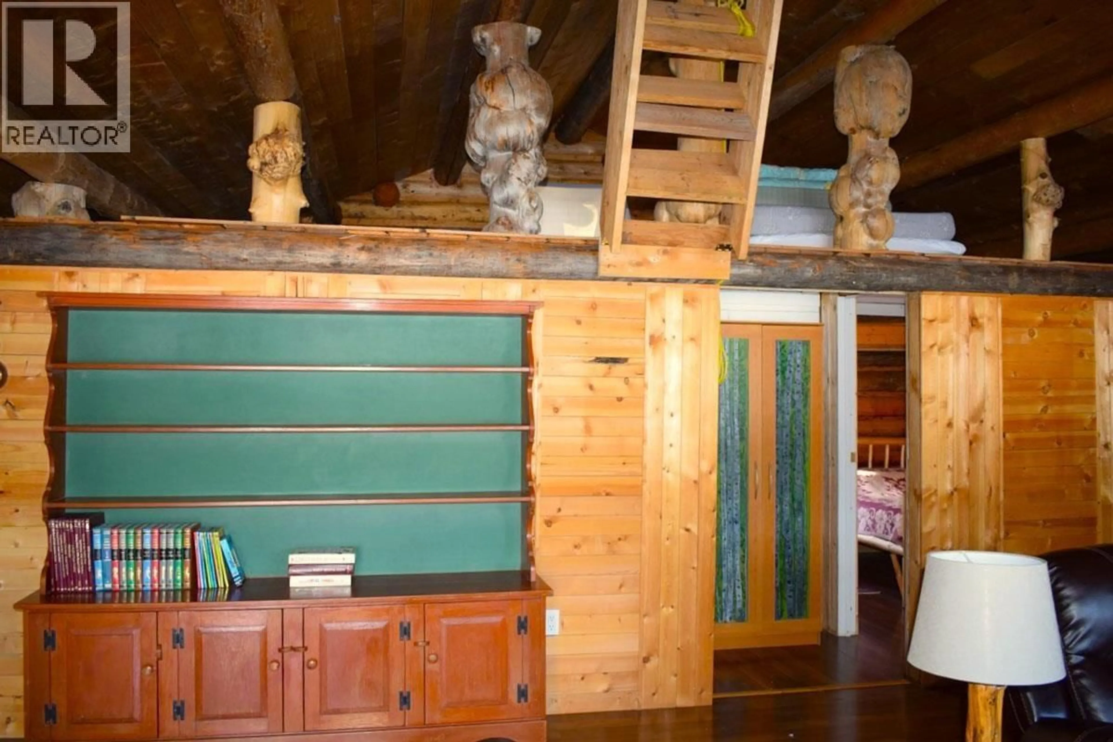 Indoor foyer for 4425 TITETOWN ROAD, Quesnel British Columbia V2J3H9