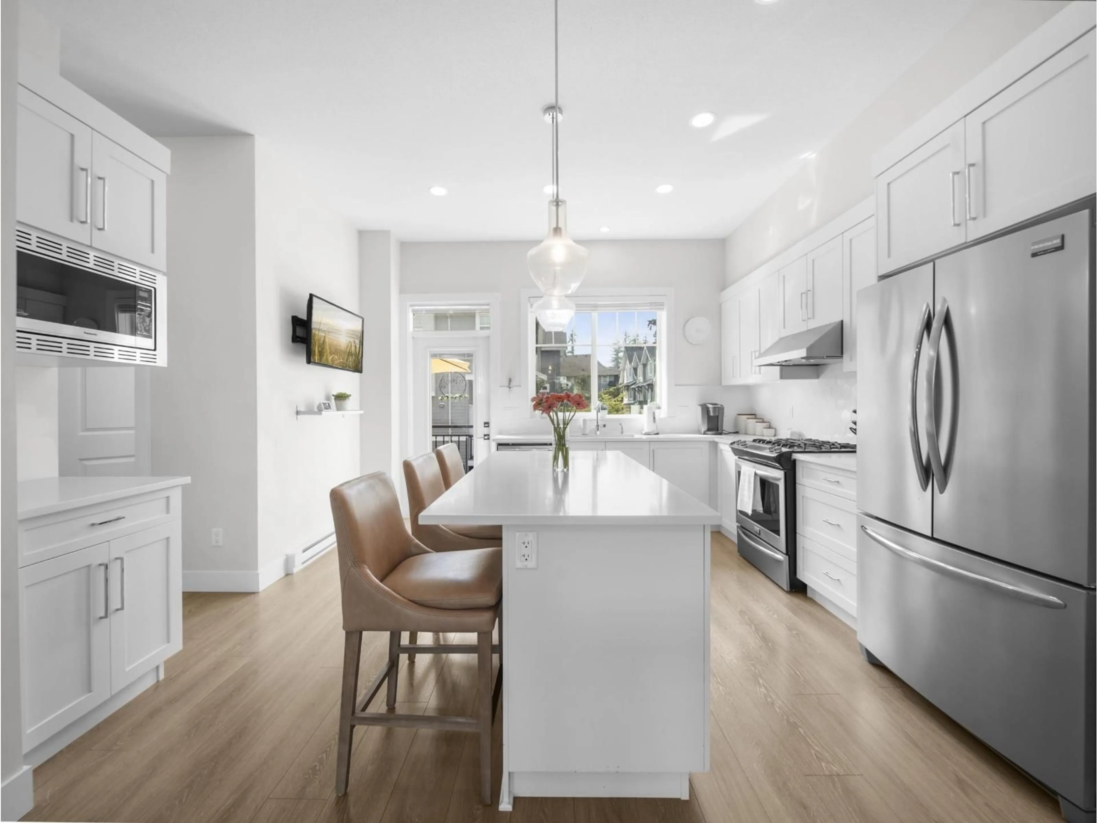 Open concept kitchen, unknown for 2 - 2855 158, Surrey British Columbia V3Z0P5