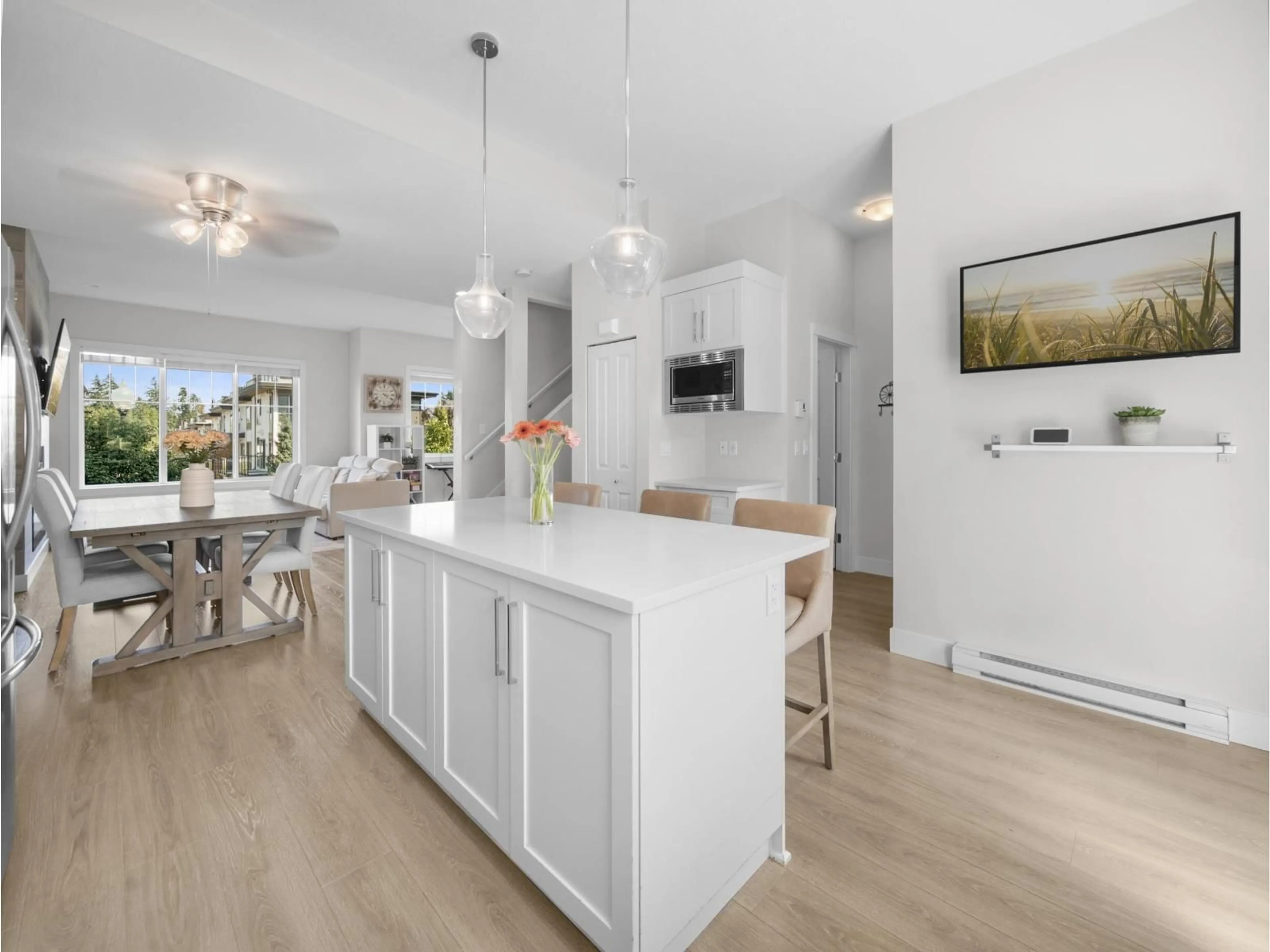 Open concept kitchen, unknown for 2 - 2855 158, Surrey British Columbia V3Z0P5