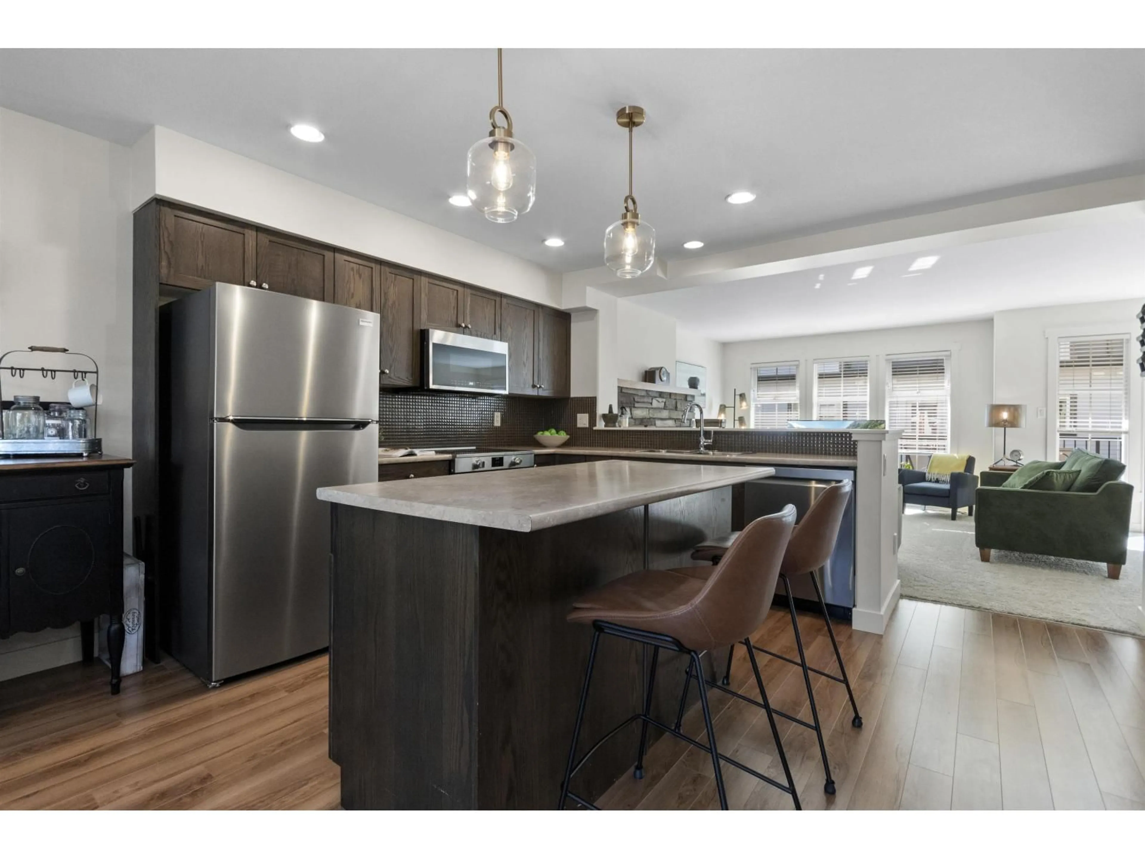 Open concept kitchen, unknown for 9 - 1700 MACKAY CRESCENT, Agassiz British Columbia V0M1A3