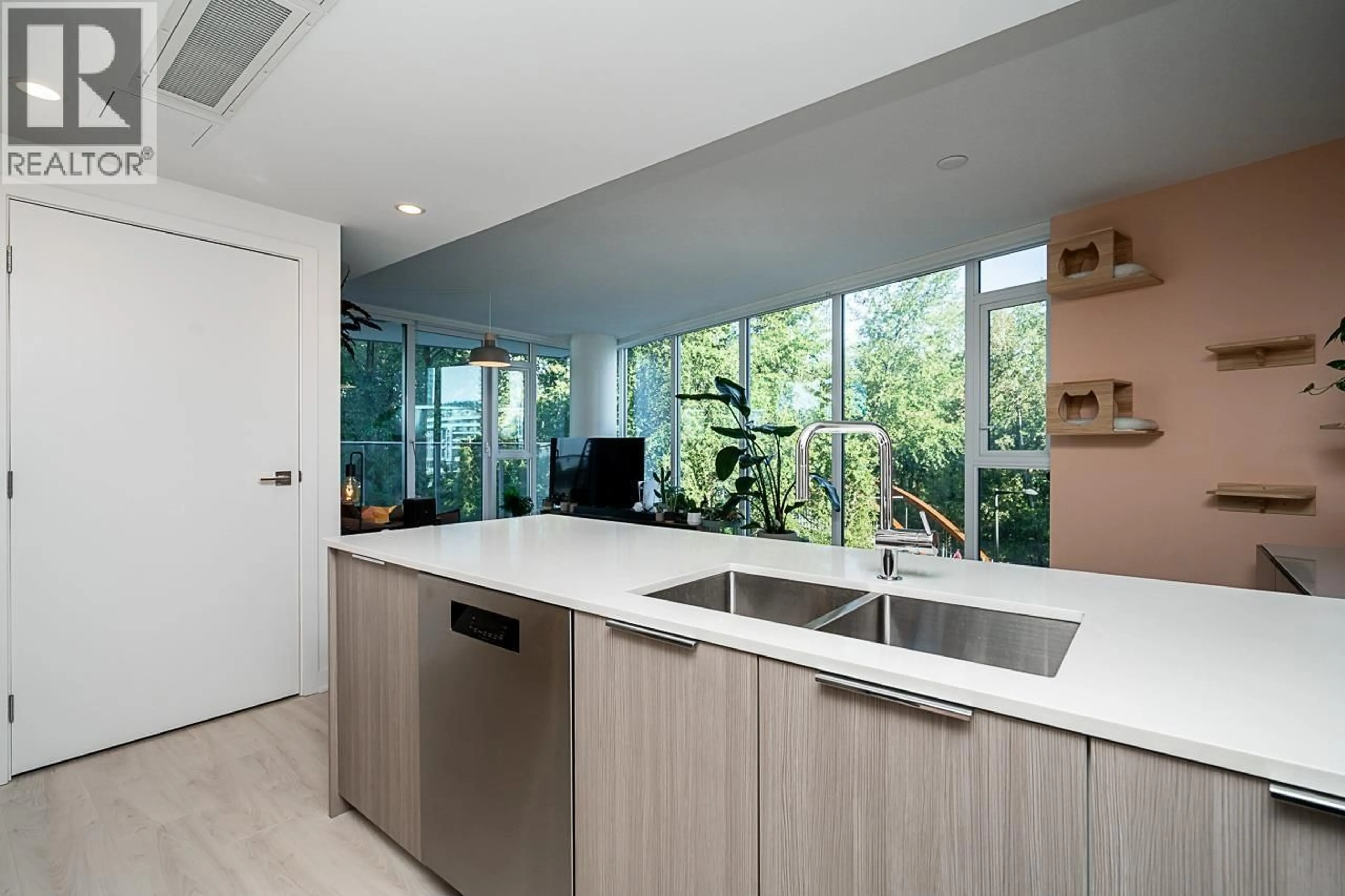 Open concept kitchen, unknown for 407 - 1401 HUNTER STREET, North Vancouver British Columbia V7J0E2