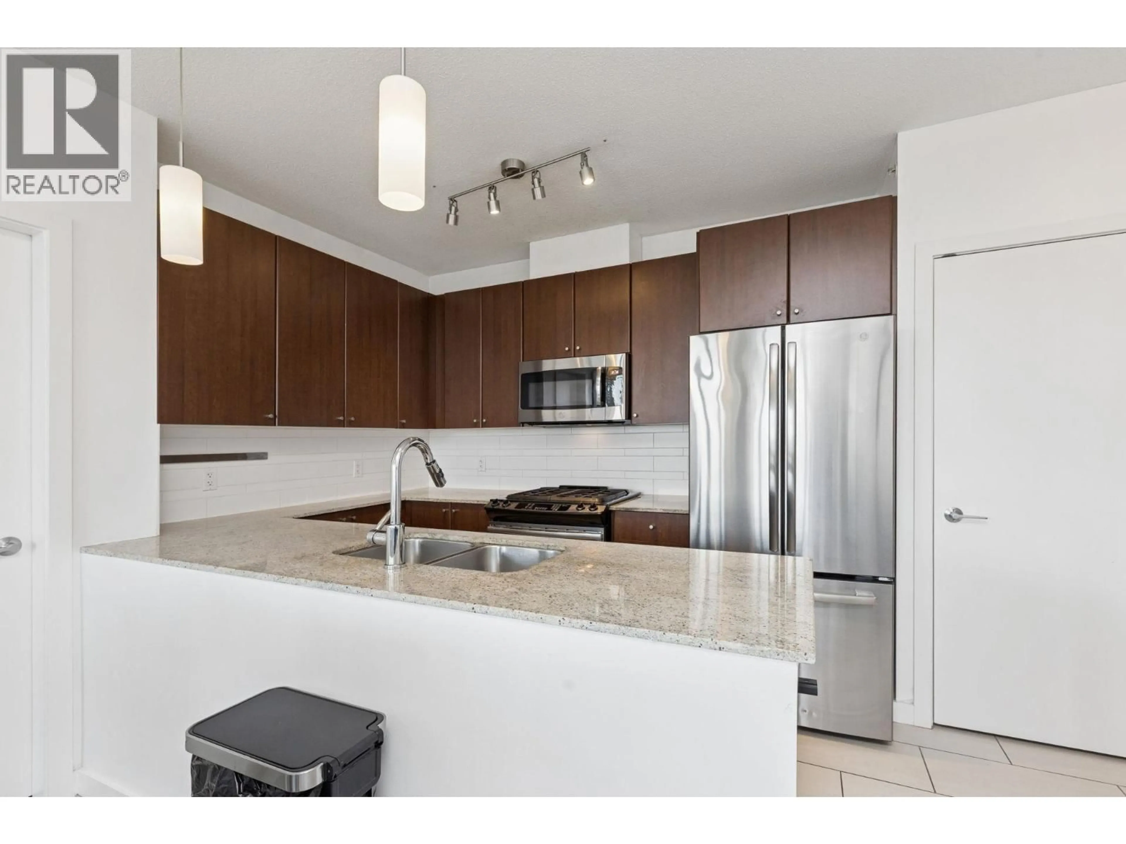 Standard kitchen, ceramic/tile floor for 1206 - 280 ROSS DRIVE, New Westminster British Columbia V3L0C2