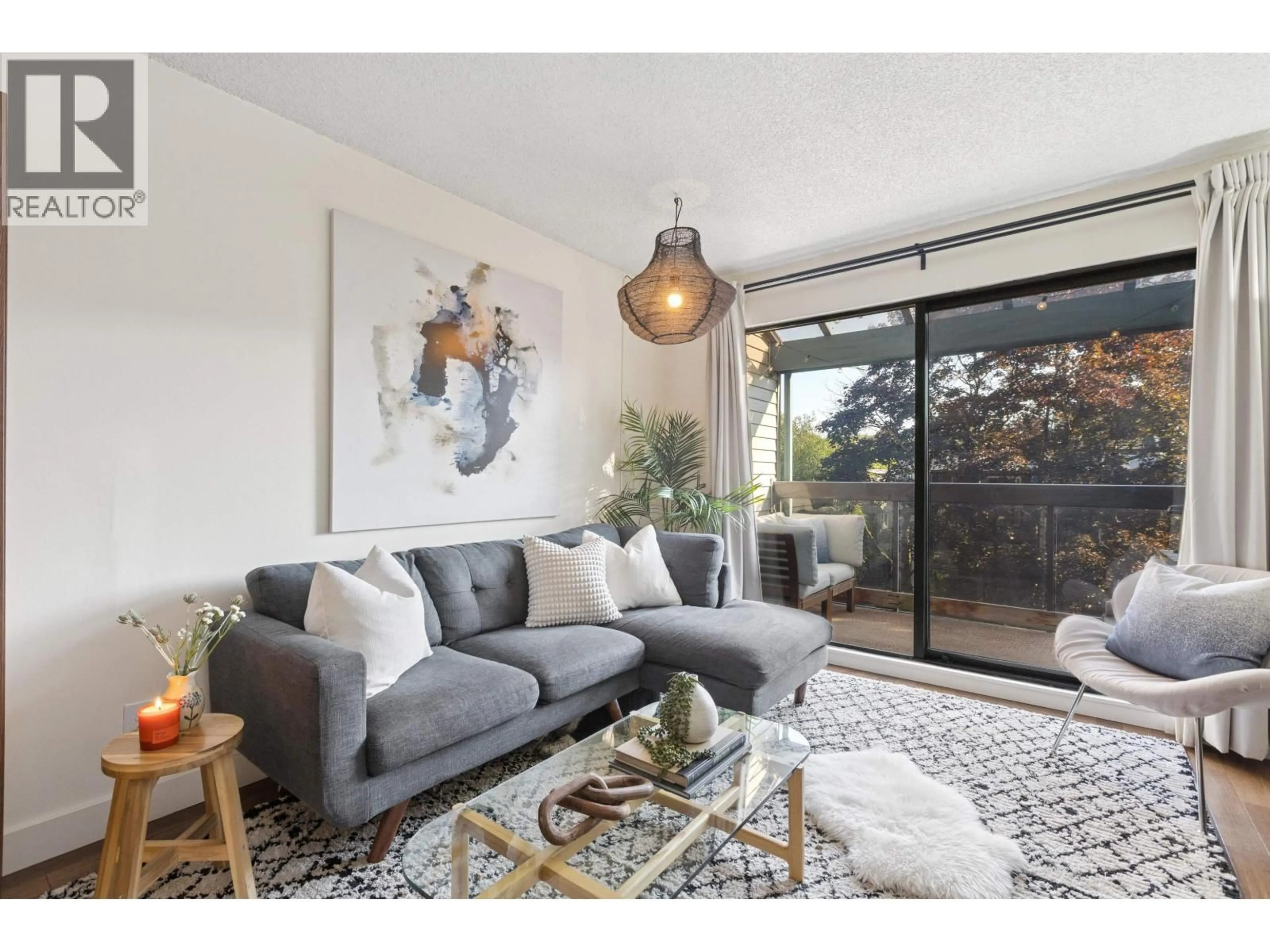Living room with furniture, unknown for 319 - 1422 3RD AVENUE, Vancouver British Columbia V5N5R5