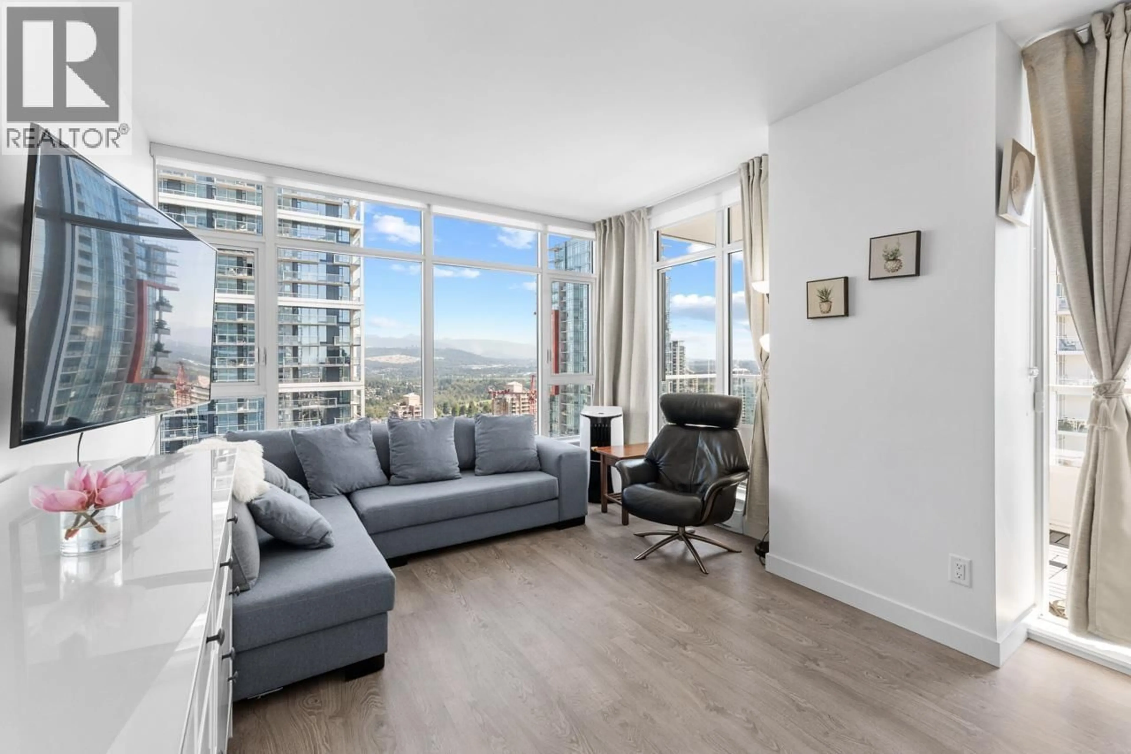 Living room with furniture, unknown for 2507 - 6080 MCKAY AVENUE, Burnaby British Columbia V5H0J4