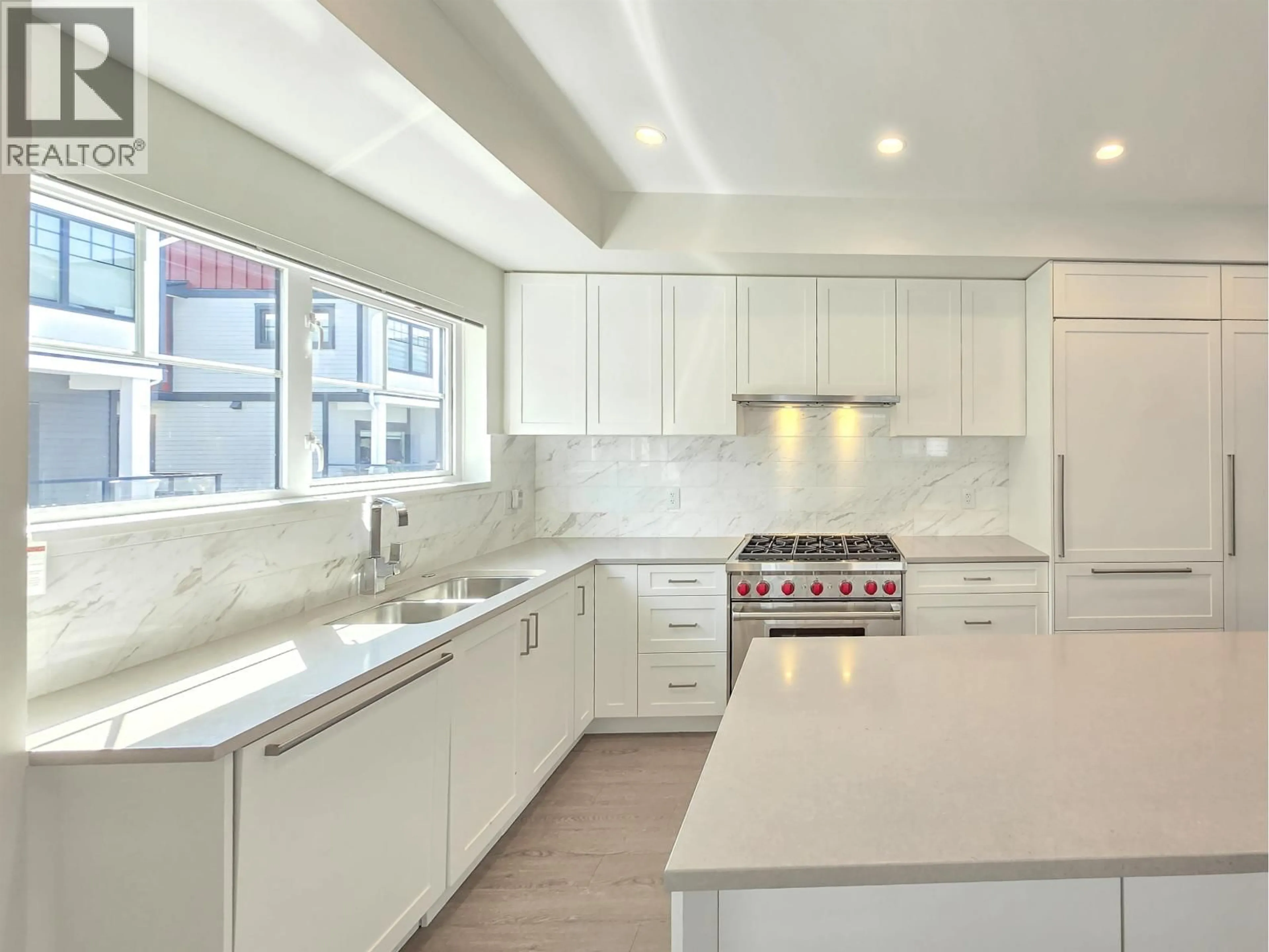 Contemporary kitchen, ceramic/tile floor for 139 - 19451 SUTTON AVENUE, Pitt Meadows British Columbia V3Y0G6