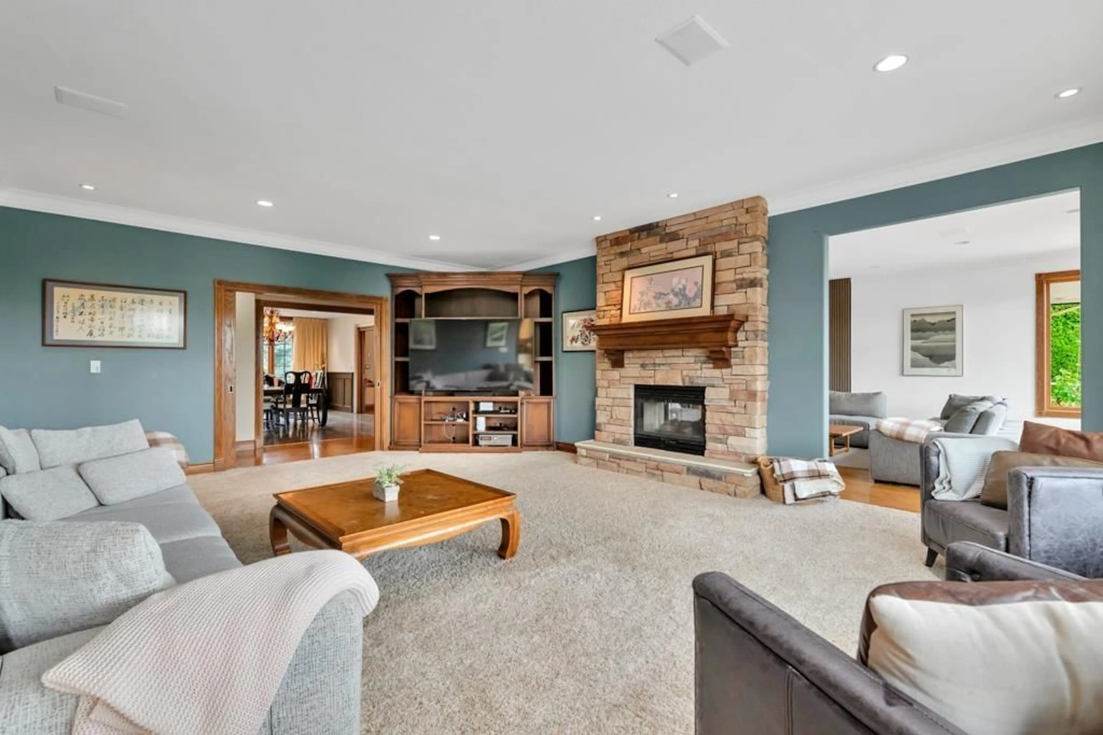 Living room with furniture, unknown for 12256 57, Surrey British Columbia V3X3H7