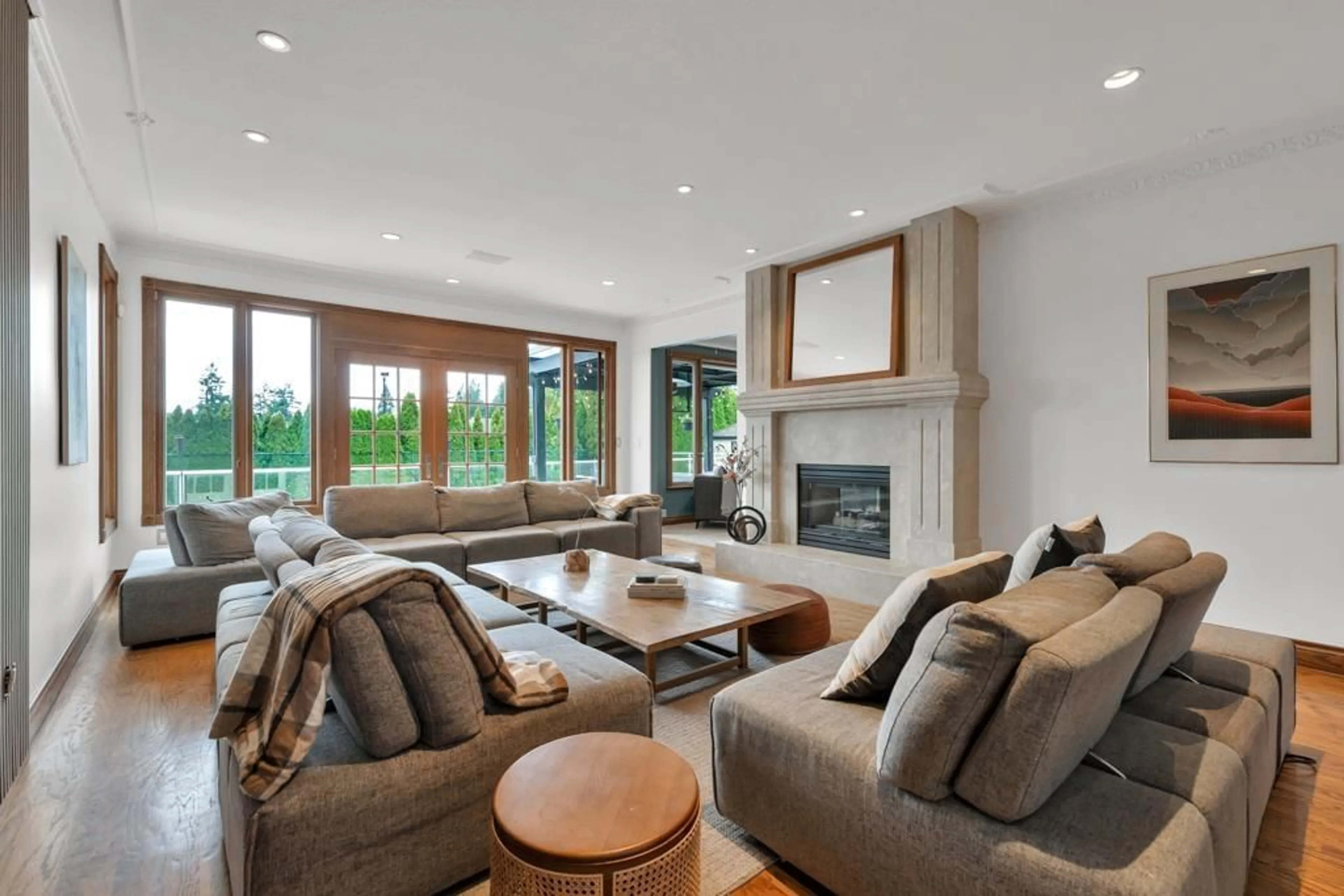Living room with furniture, unknown for 12256 57, Surrey British Columbia V3X3H7