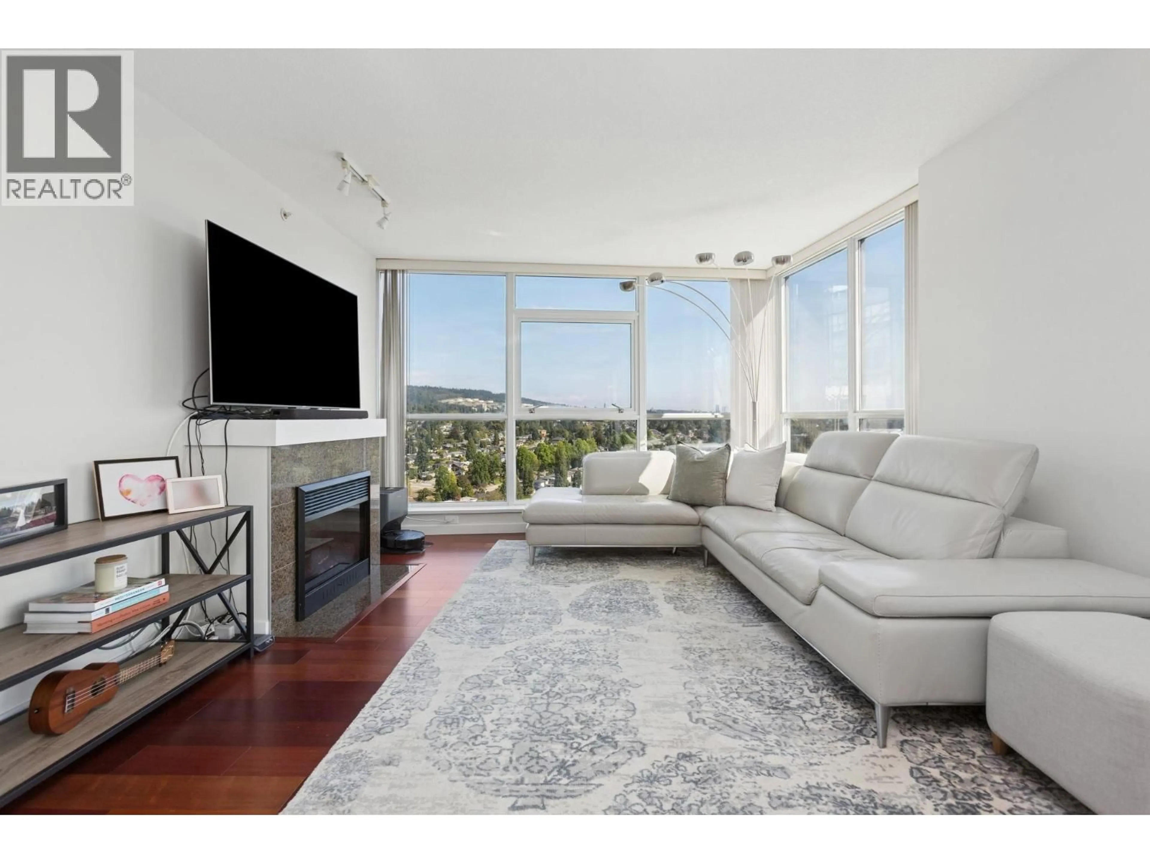 Living room with furniture, unknown for 2503 - 5611 GORING STREET, Burnaby British Columbia V5B0A3