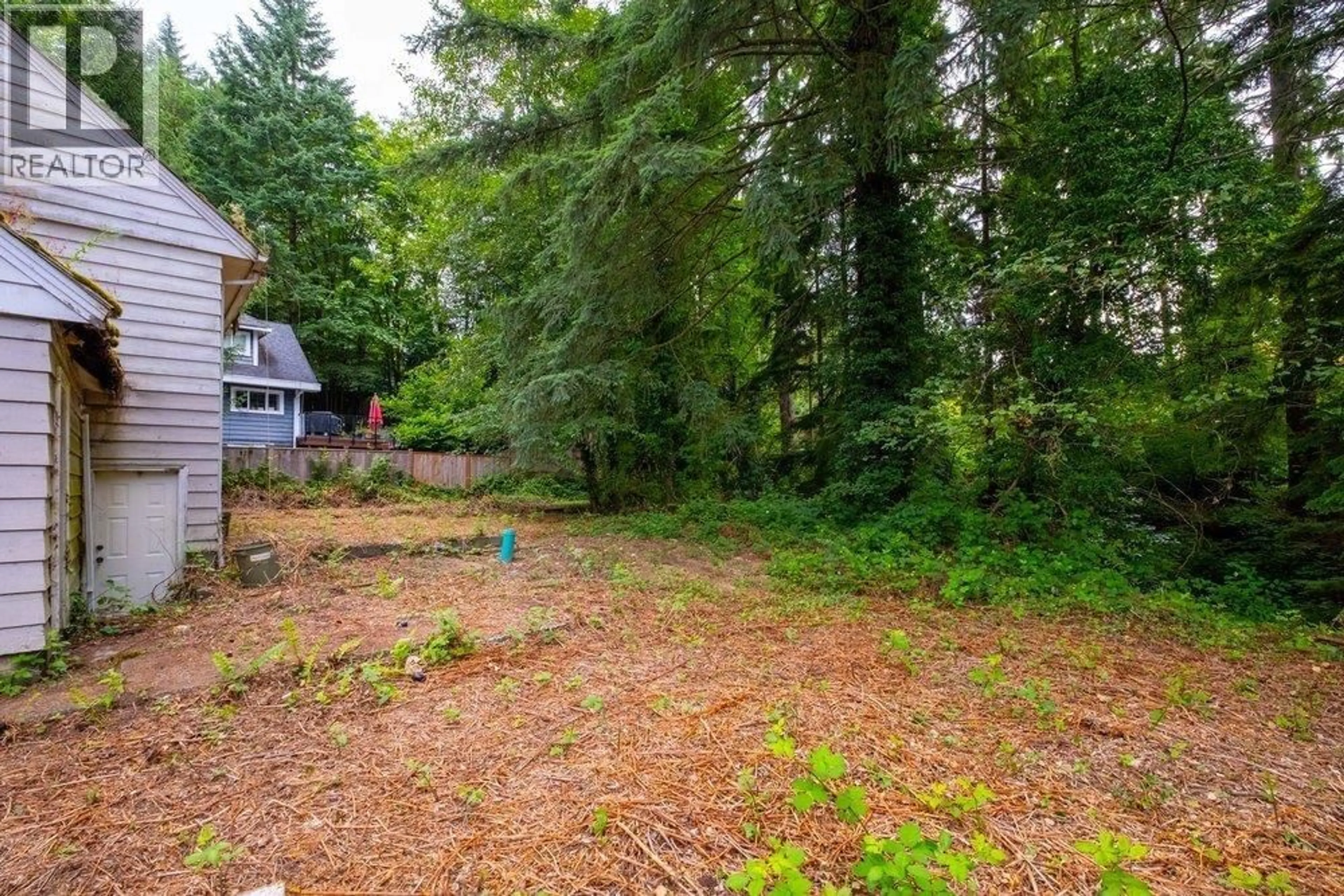 A pic from outside/outdoor area/front of a property/back of a property/a pic from drone, forest/trees view for 3095 PLYMOUTH DRIVE, North Vancouver British Columbia V7H1C8