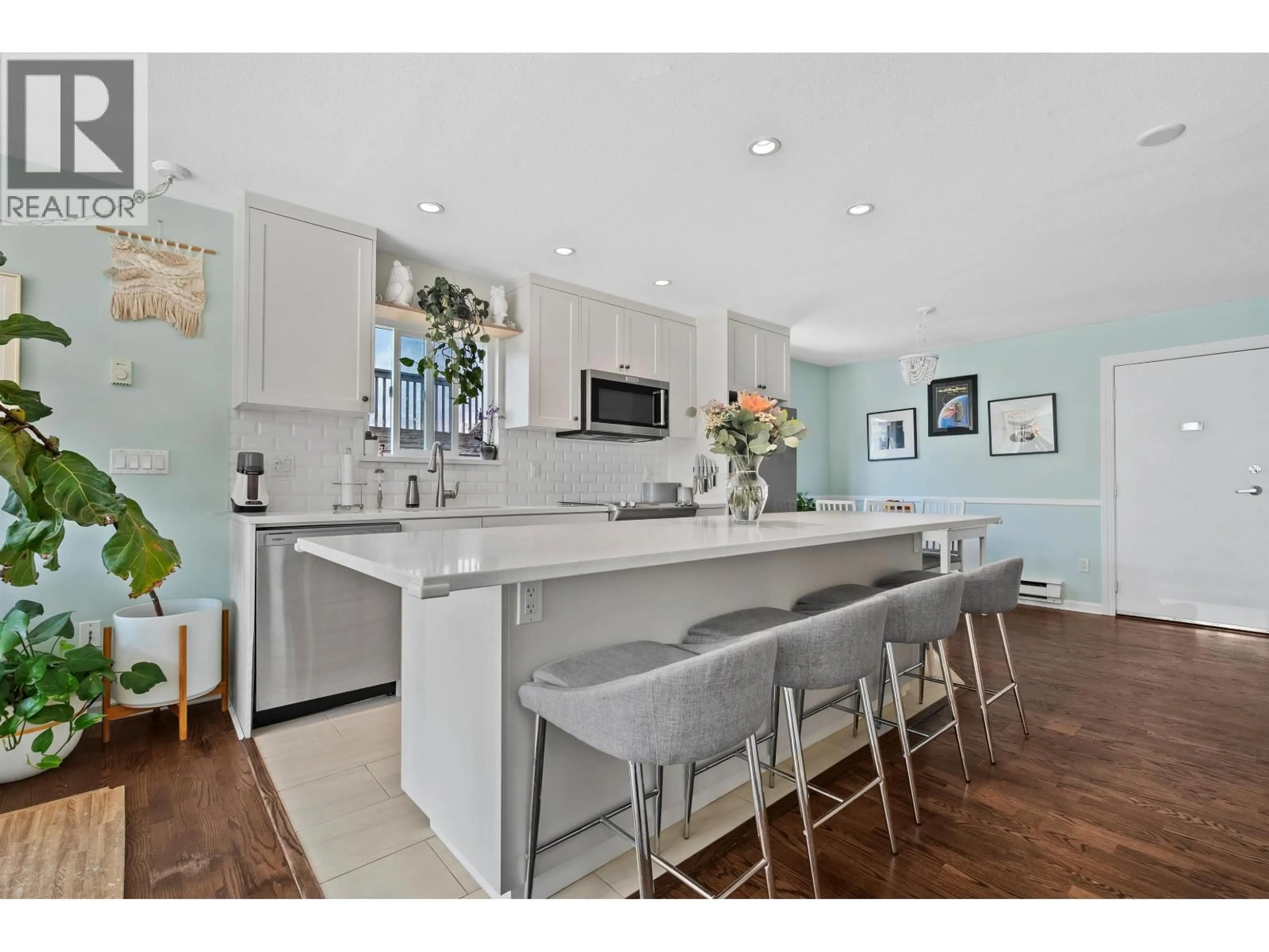 Open concept kitchen, unknown for 305 - 2110 CORNWALL AVENUE, Vancouver British Columbia V6K1B4