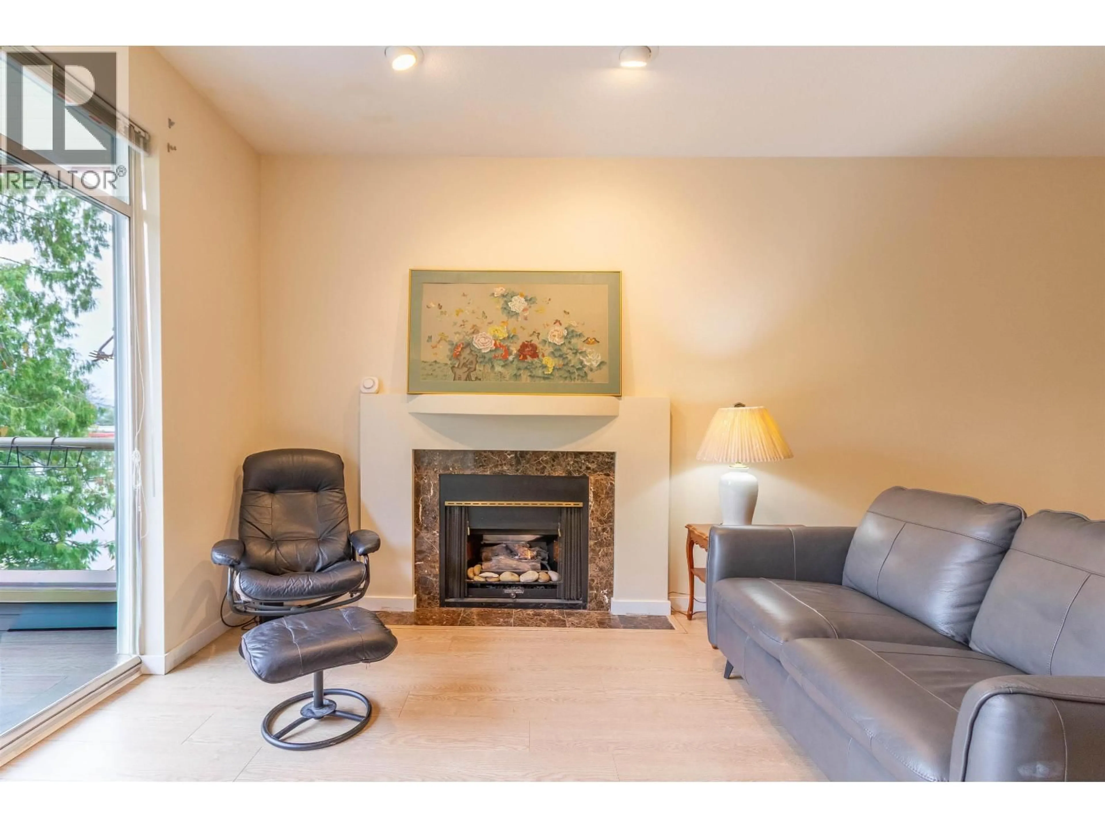 Living room with furniture, unknown for 306 - 4951 SANDERS STREET, Burnaby British Columbia V5H1S8