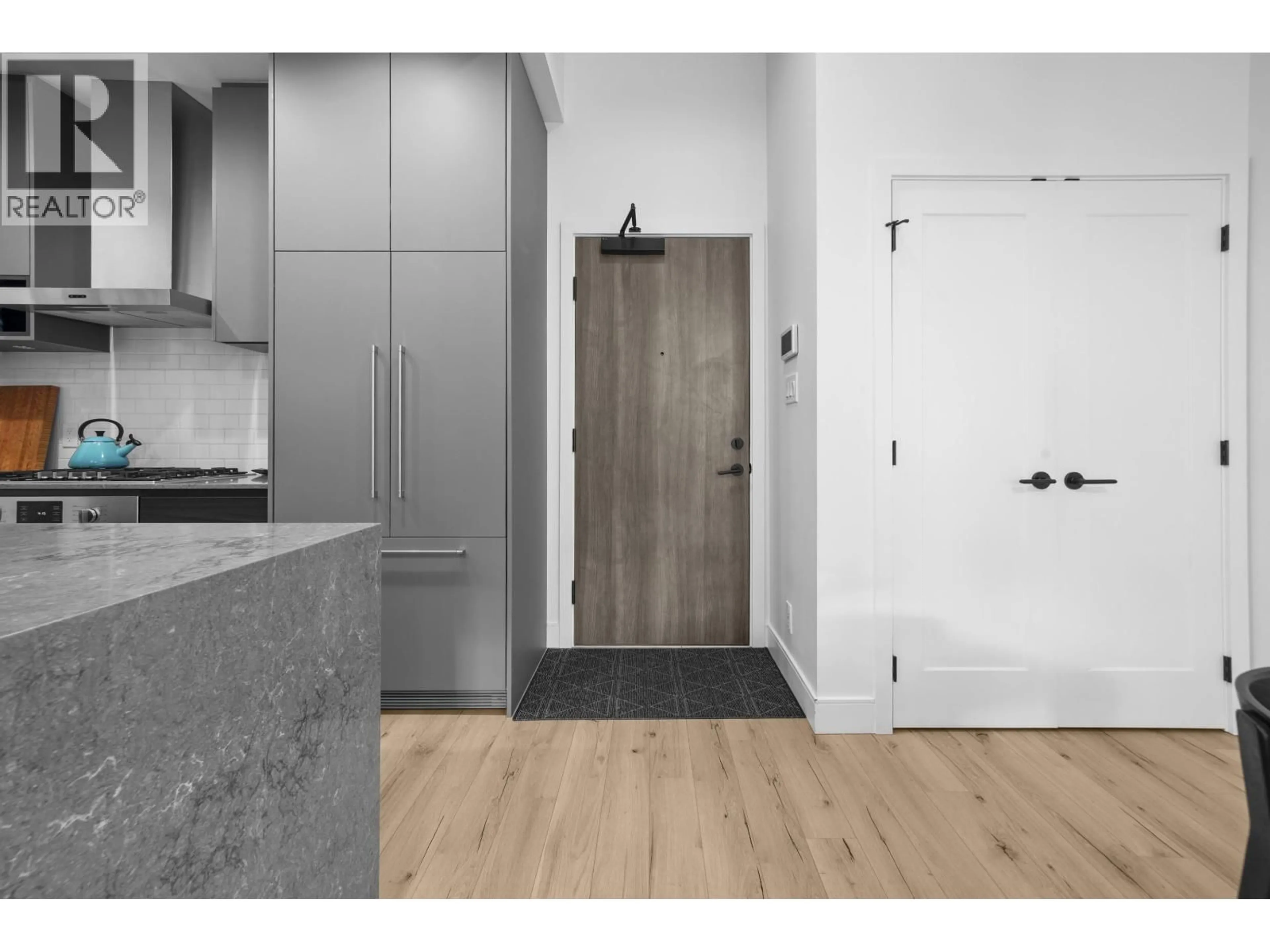 Indoor entryway for 629 - 55 KLAHANIE DRIVE, Port Moody British Columbia V3H0M9