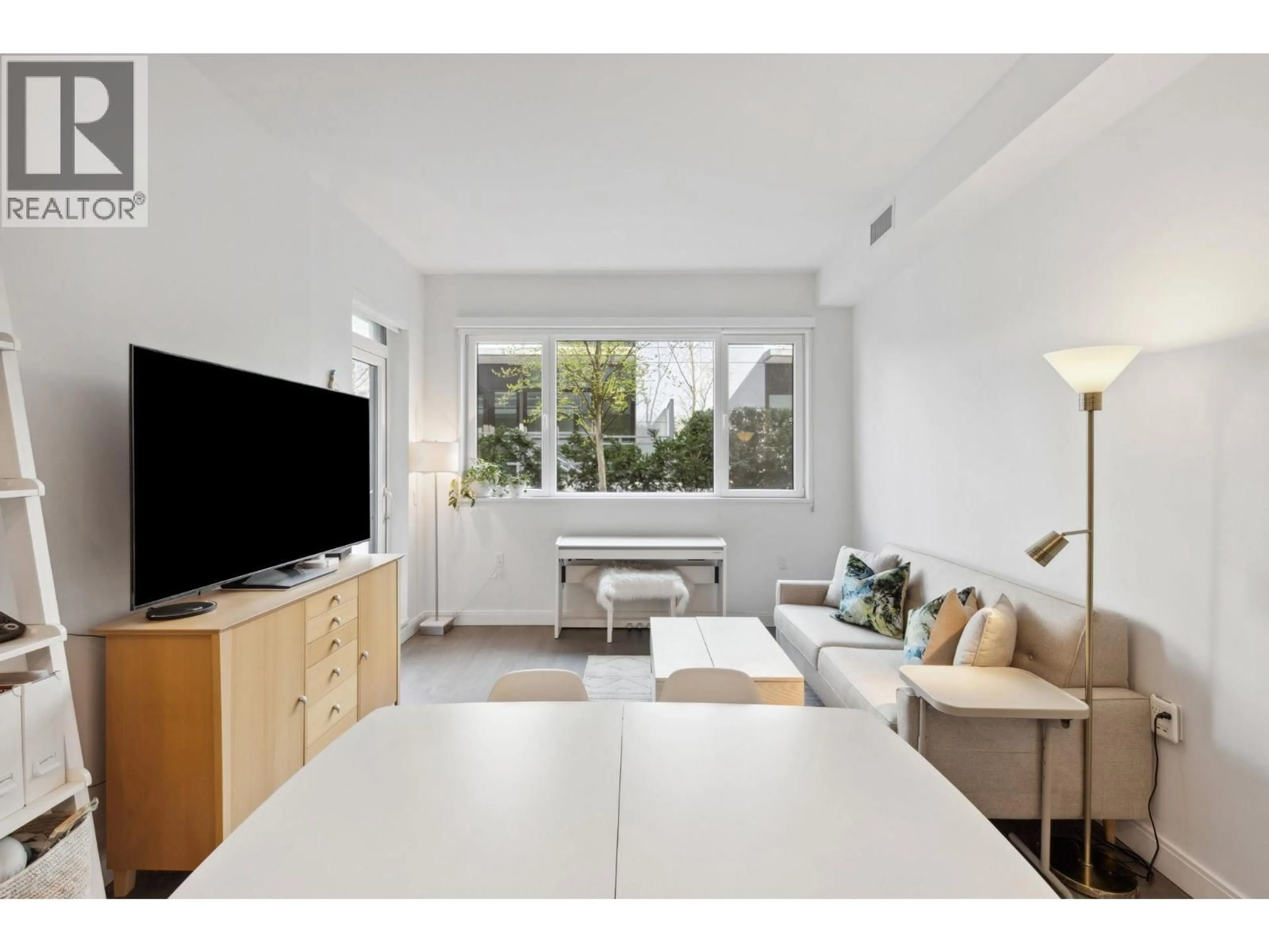 A pic of a room for 103 - 4932 CAMBIE STREET, Vancouver British Columbia V5Z0K1
