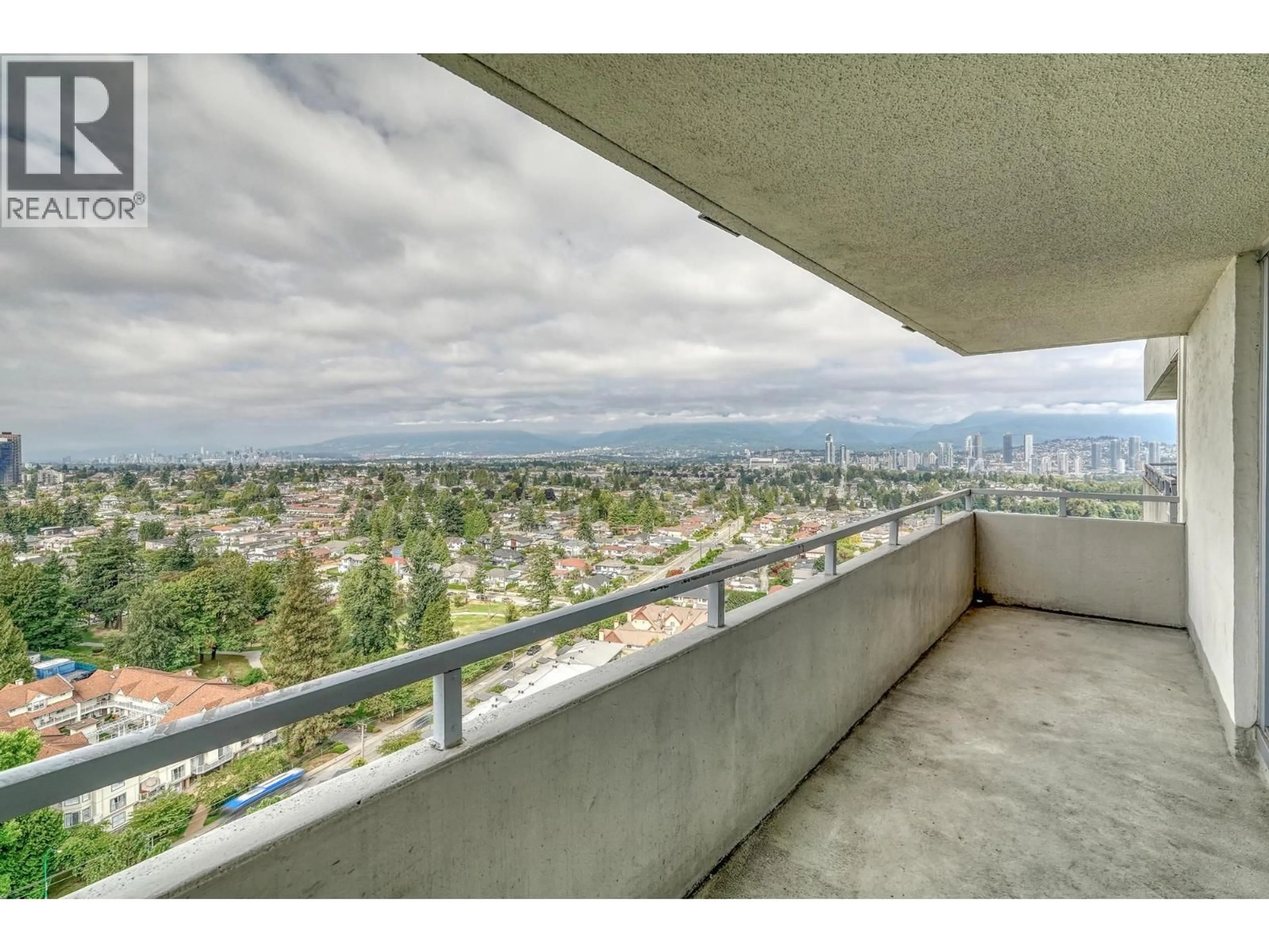 Balcony in the apartment, city buildings view from balcony for 2003 - 4160 SARDIS STREET, Burnaby British Columbia V5H1K2