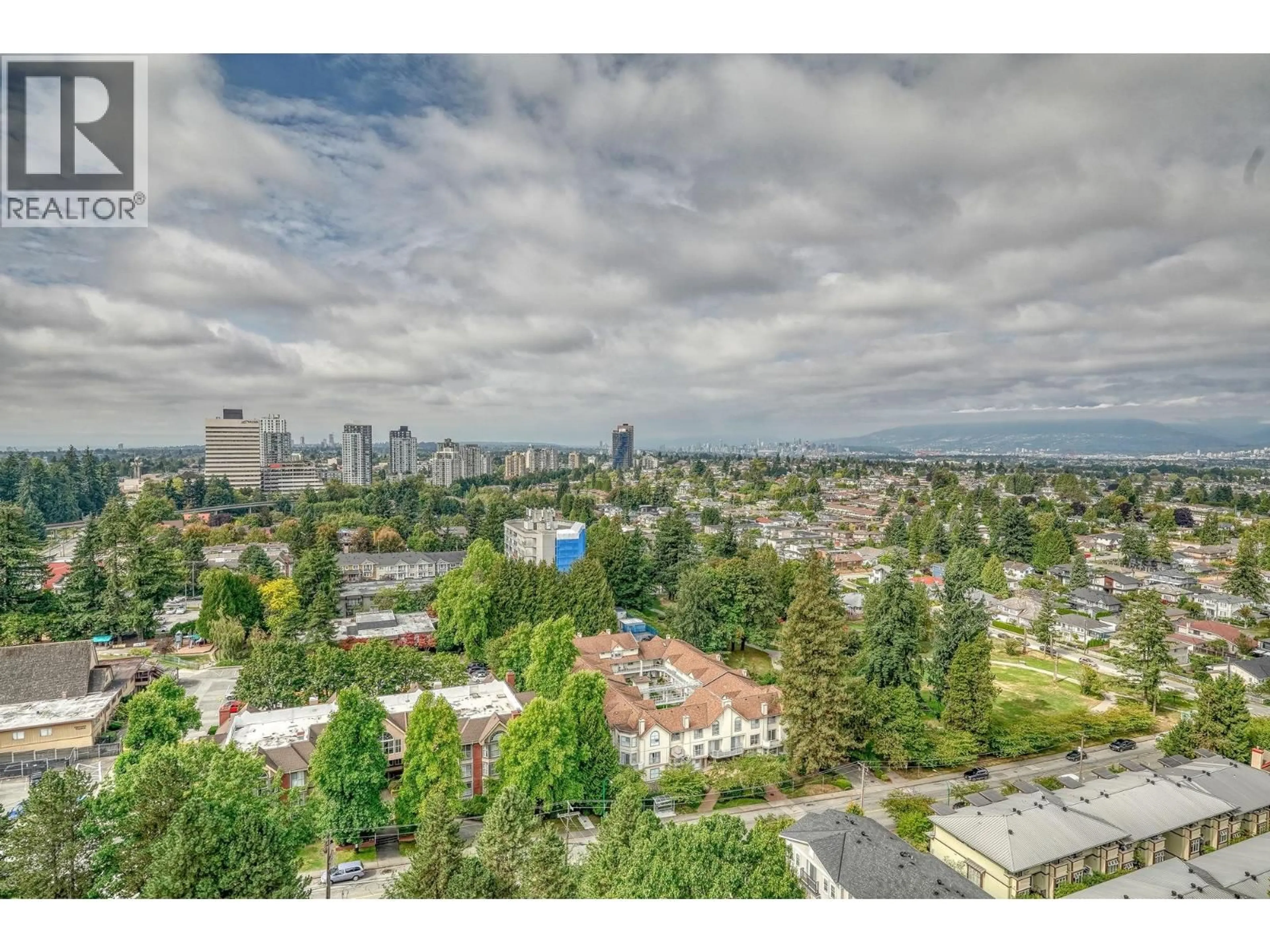 A pic from outside/outdoor area/front of a property/back of a property/a pic from drone, city buildings view from balcony for 2003 - 4160 SARDIS STREET, Burnaby British Columbia V5H1K2