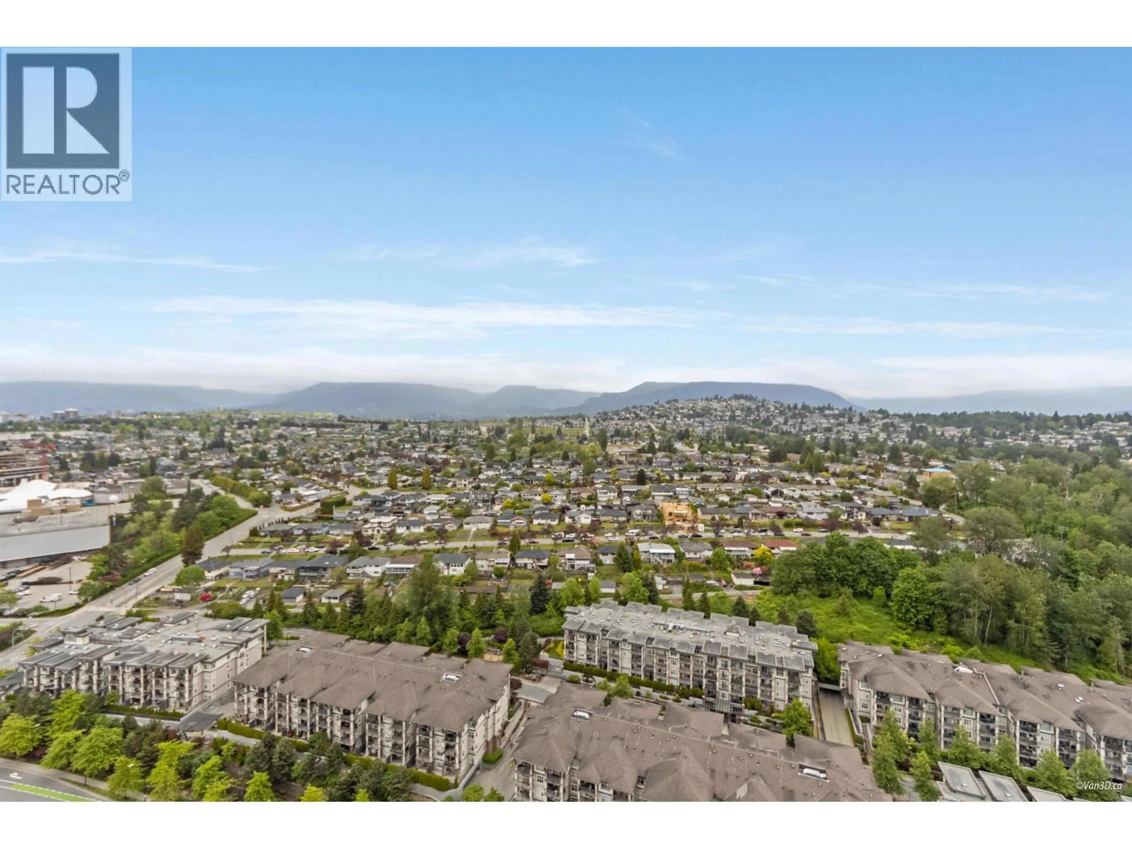 A pic from outside/outdoor area/front of a property/back of a property/a pic from drone, mountain view for 3006 - 4730 LOUGHEED HIGHWAY, Burnaby British Columbia V5C0M9