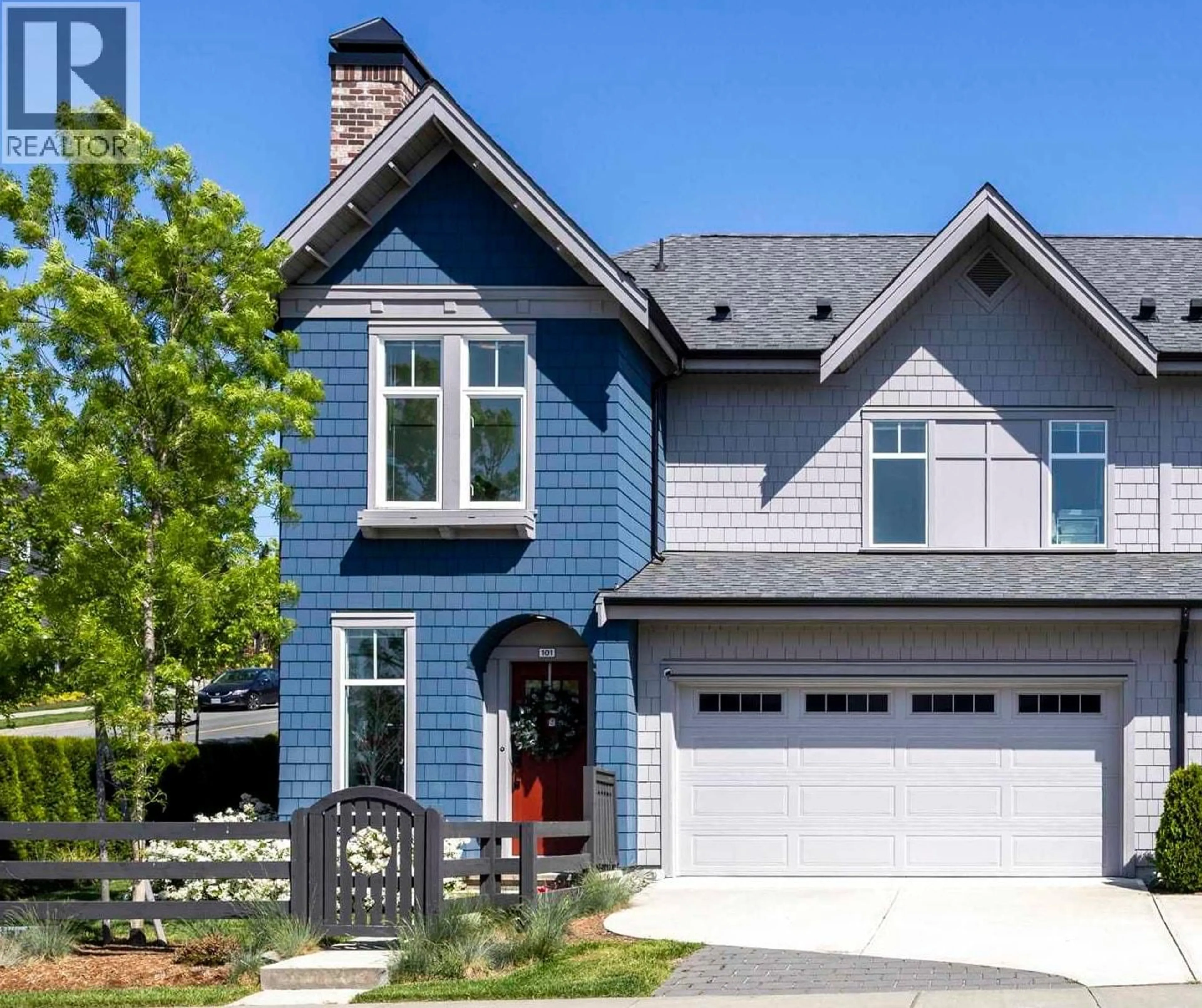 Home with vinyl exterior material, street for 101 - 3517 BAYCREST AVENUE, Coquitlam British Columbia V3B0S3