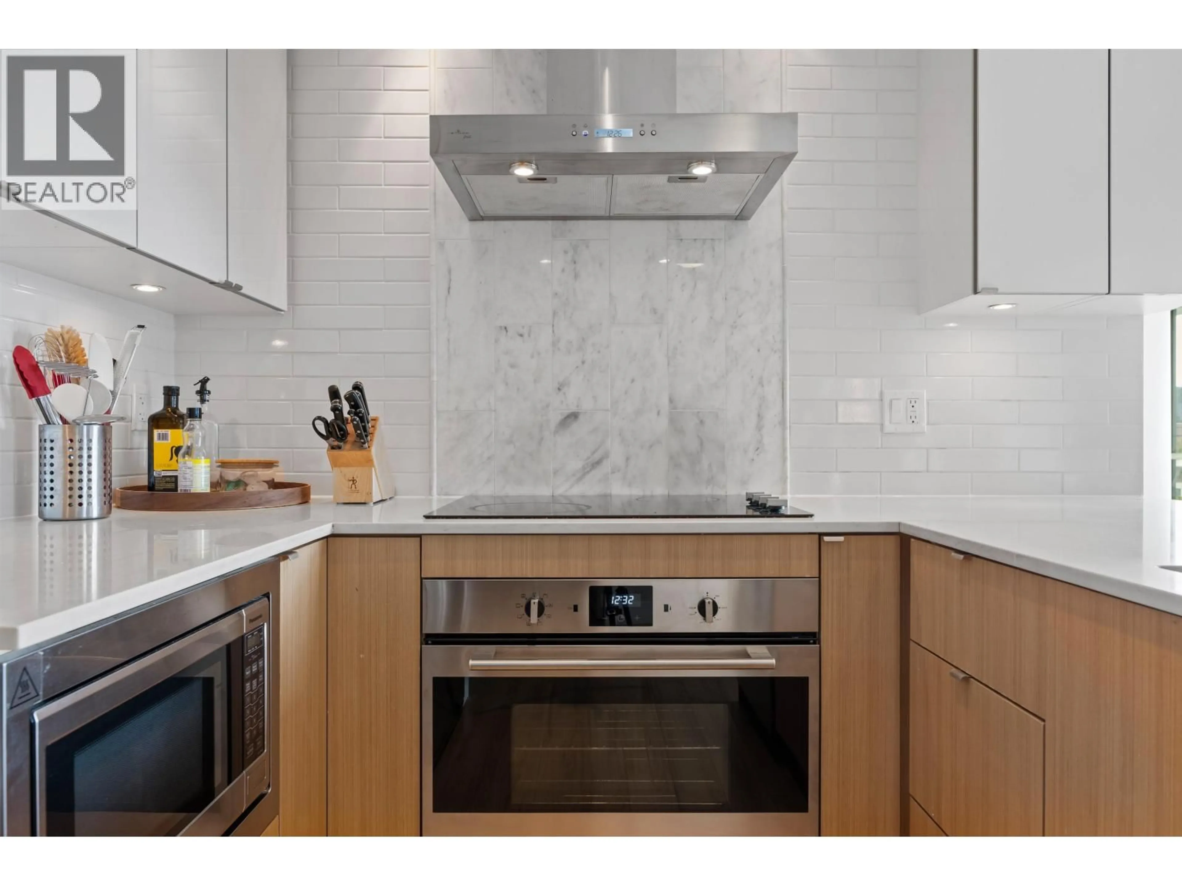 Unknown for 907 - 159 2ND AVENUE, Vancouver British Columbia V5Y0L8